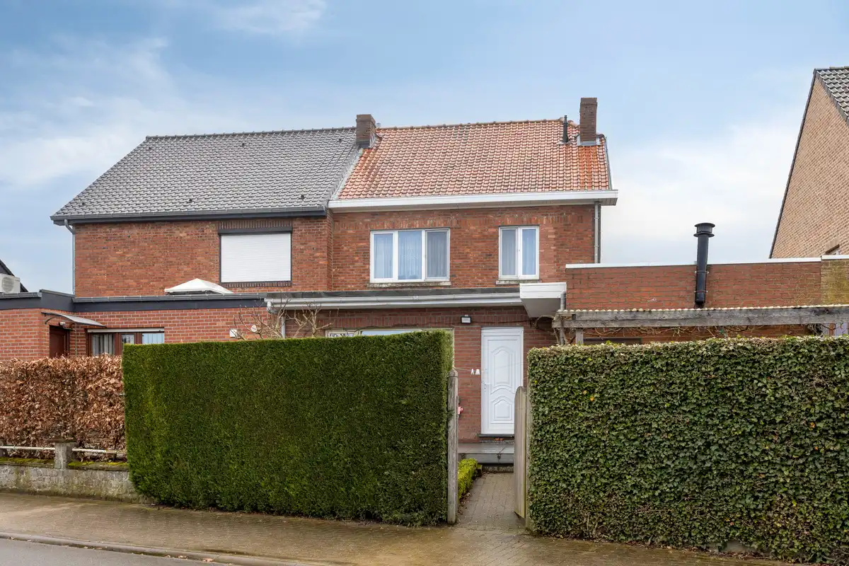 Woning met 4 slaapkamers en garage in stadsrand Tongeren foto 2