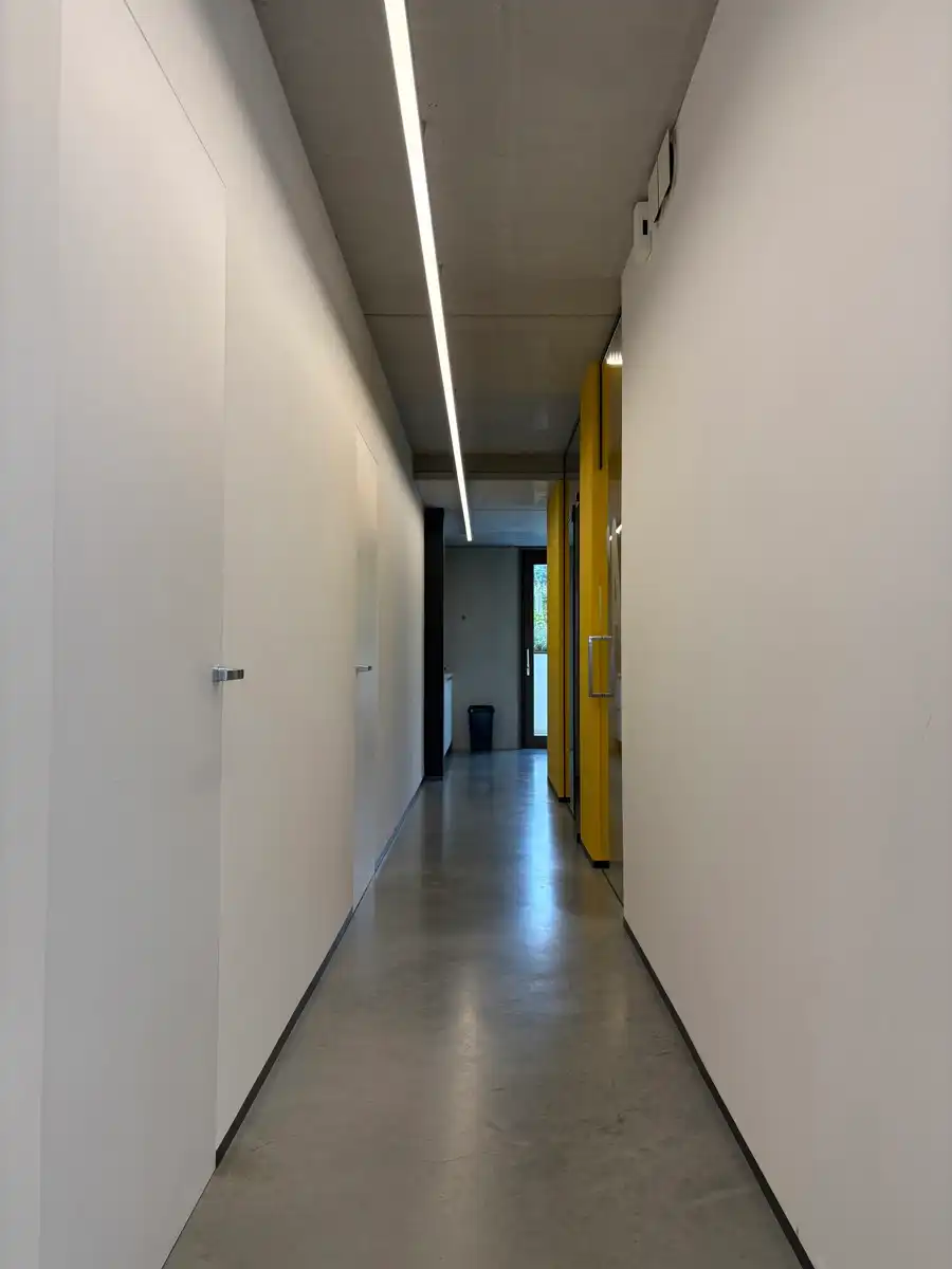 Modern kantoor /handelszaak foto 7