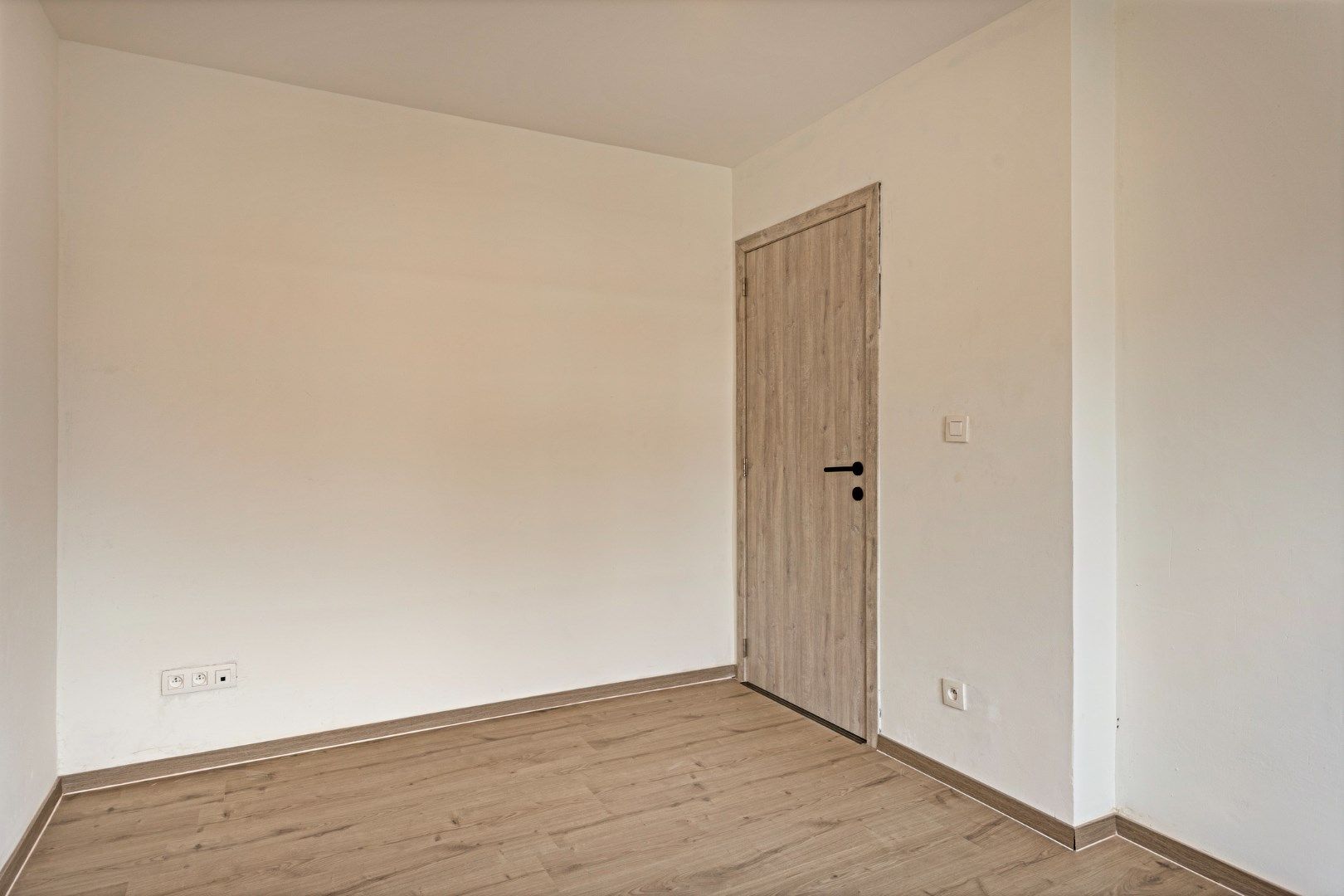 Gerenoveerde woning met 4 slaapkamers op een perceel van 2a 70ca - EPC 157 kWh/m² - bewoonbare oppervlakte 154 m²   foto 17