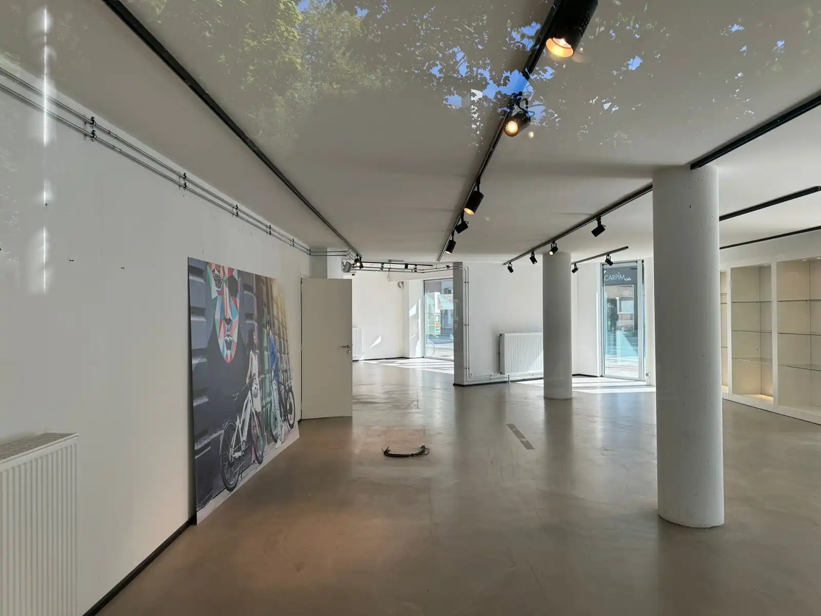 Uniek handelspand te huur foto 2