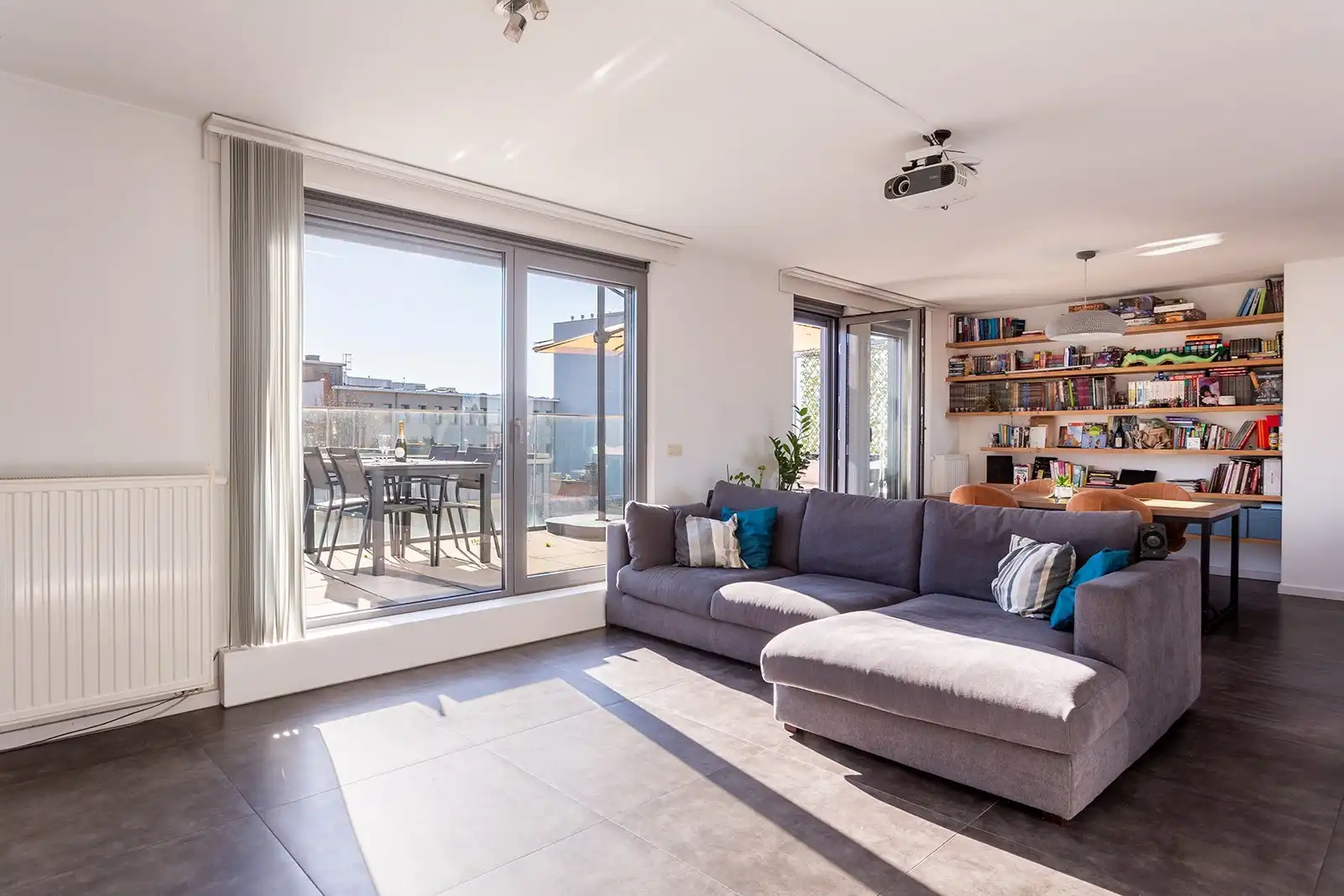 Penthouse met ruime terrassen en prachtige zichten!  foto 6