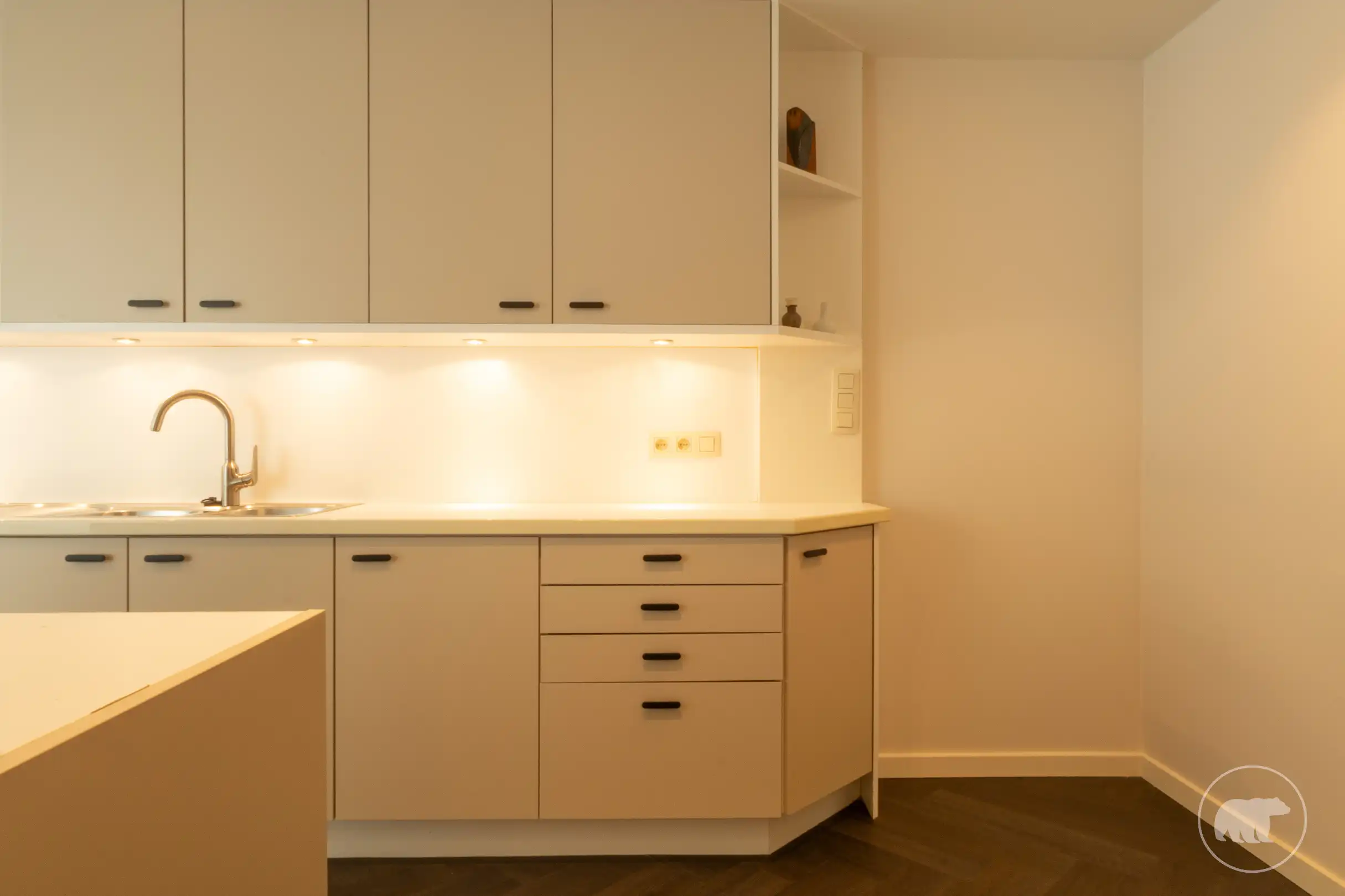 Gerenoveerd appartement aan het Groenevalleipark met ruim terras foto 8