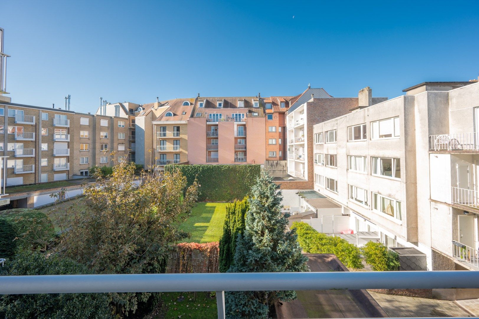 Zonnig appartement rustig gelegen nabij het centrum en op wandelafstand van het strand foto 13