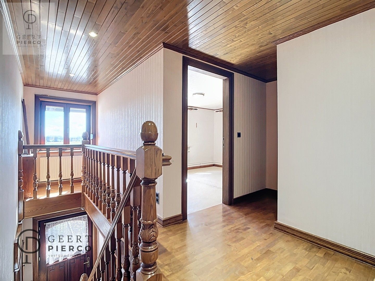 Op te frissen woning op ruim perceel midden in de natuur foto 10