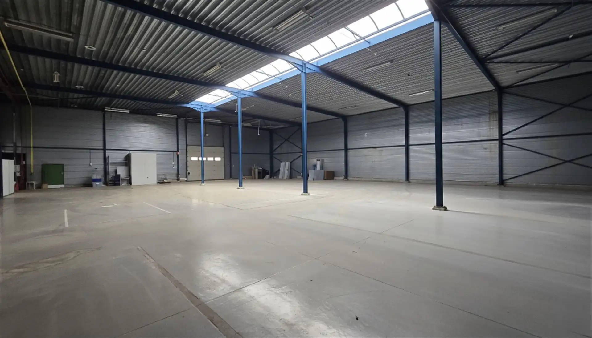Magazijn te huur 700 m² foto 4