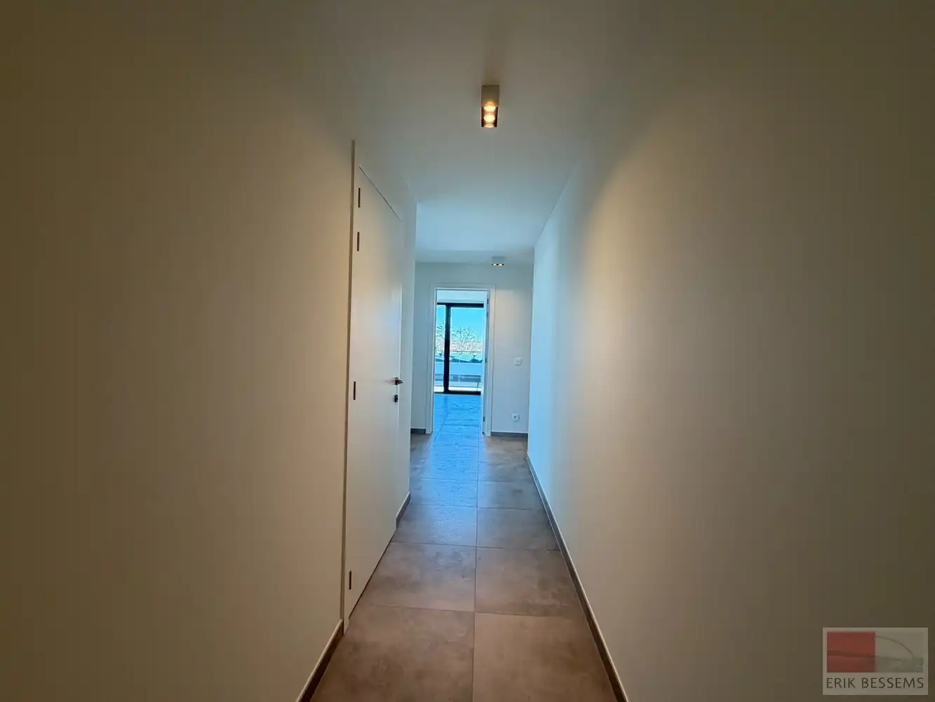 Modern nieuwbouwpenthouse van 130 m² met 2 slaapkamers foto 4