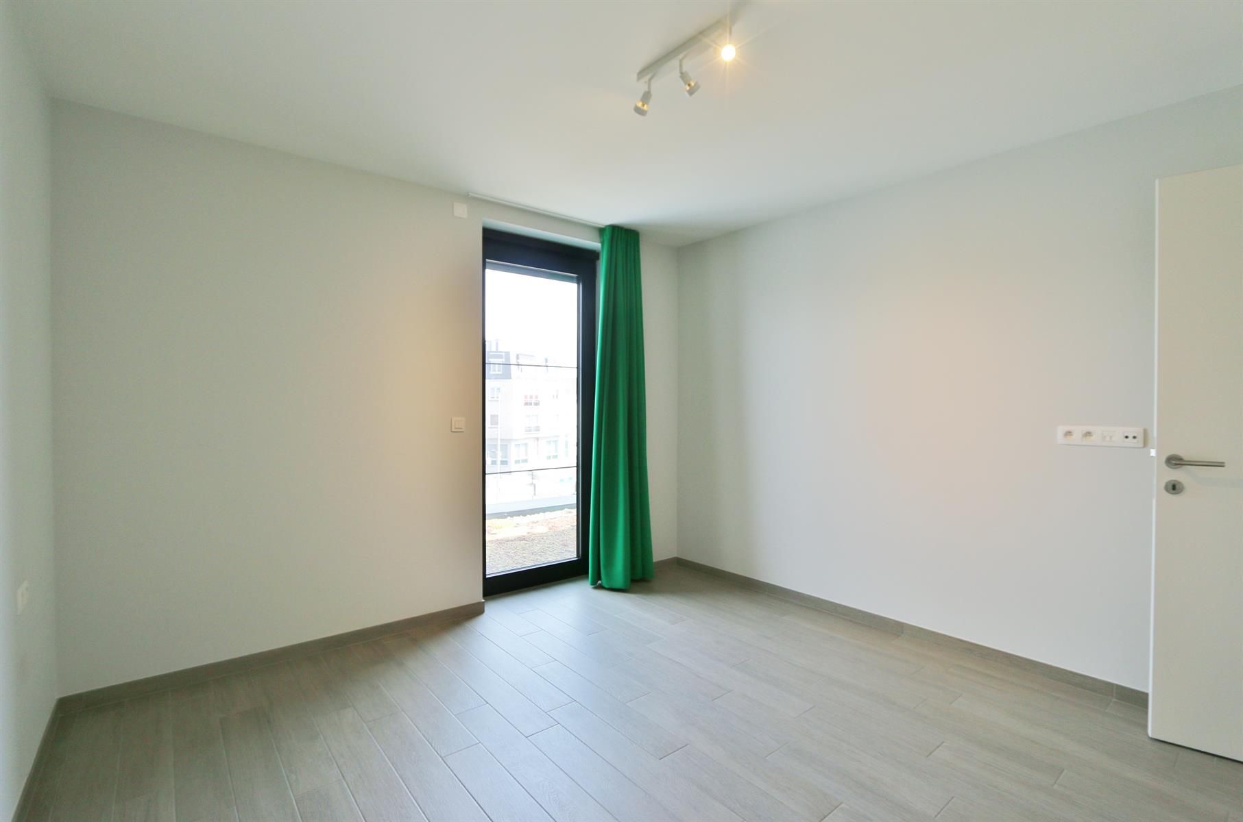 APP - 2 SLK - PRACHTIG TERRAS - KELDER - GARAGE - LIFT foto 15