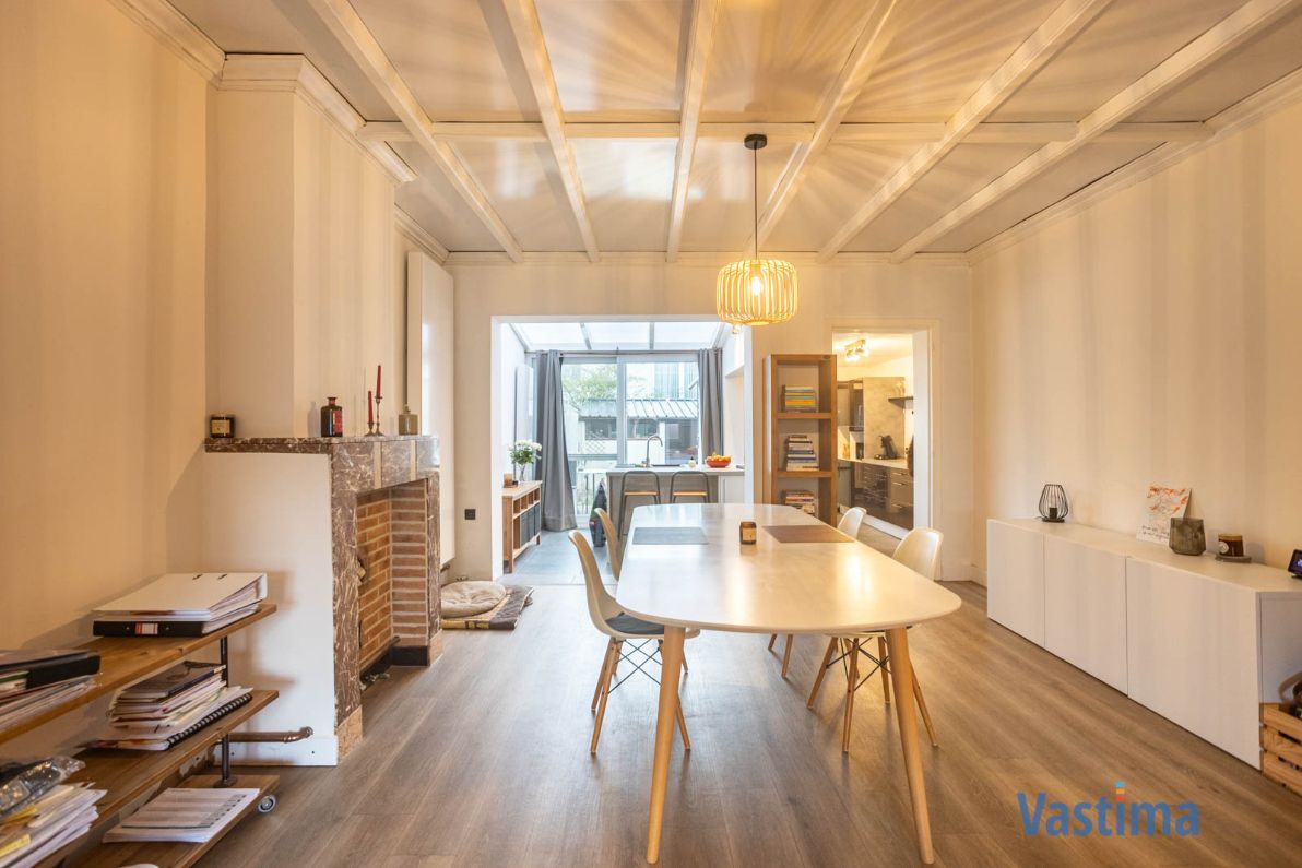 Gerenoveerde gezinswoning met tuin in Erembodegem foto 7