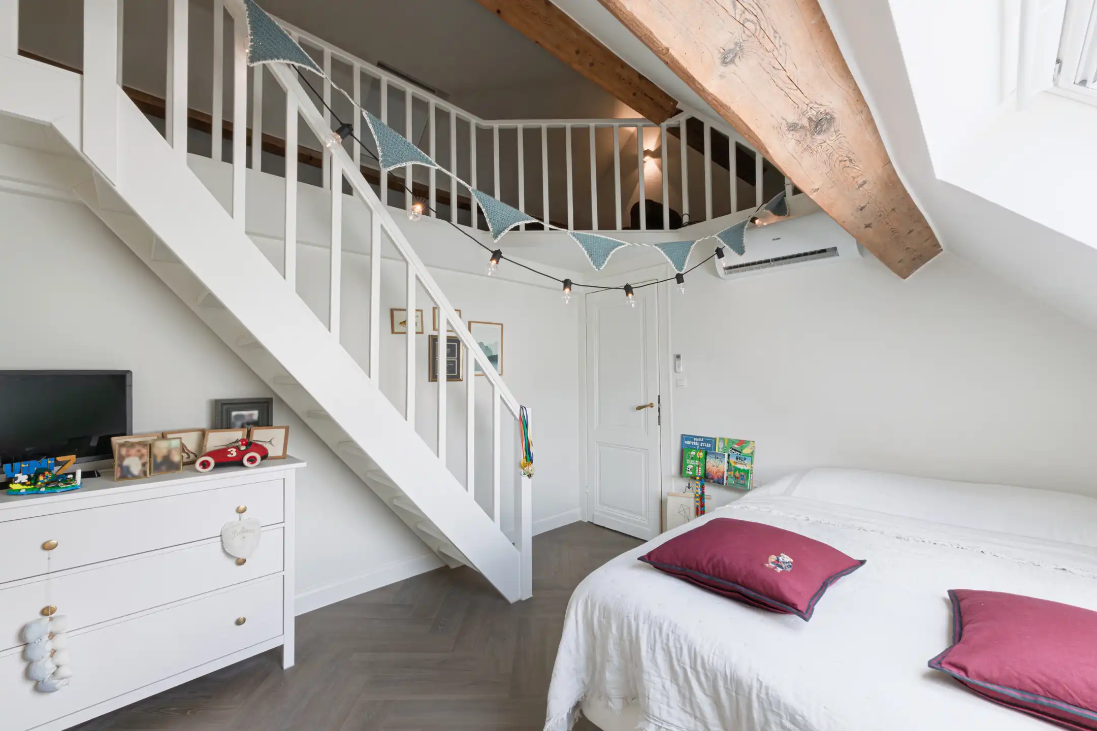 ANTWERPEN - Karaktervol herenhuis met eigentijdse allure  foto 18