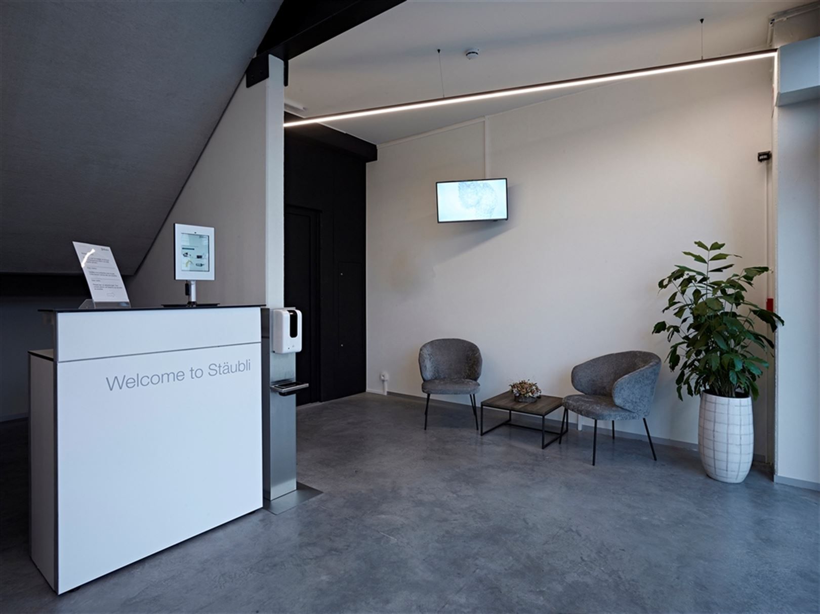 Moderne kantoren op strategische locatie in Kortrijk foto 4