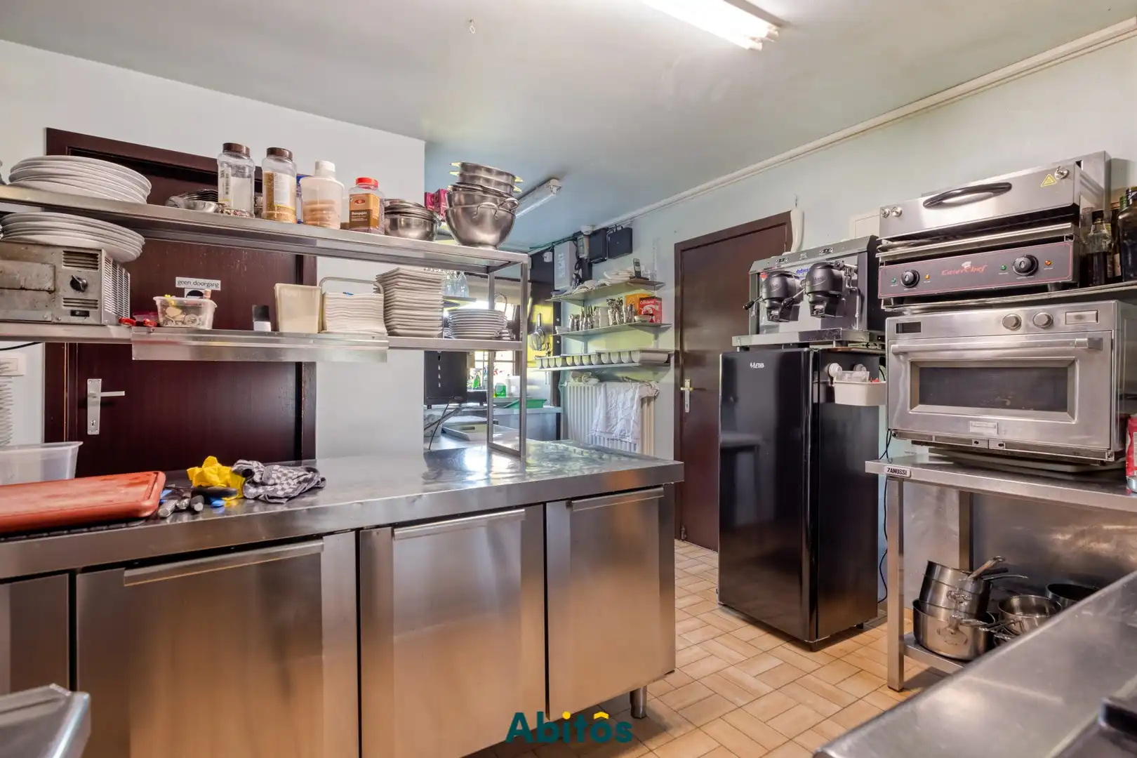 Karaktervol domein met restaurant, hoevewoning en park in het Assels-gebied foto 18