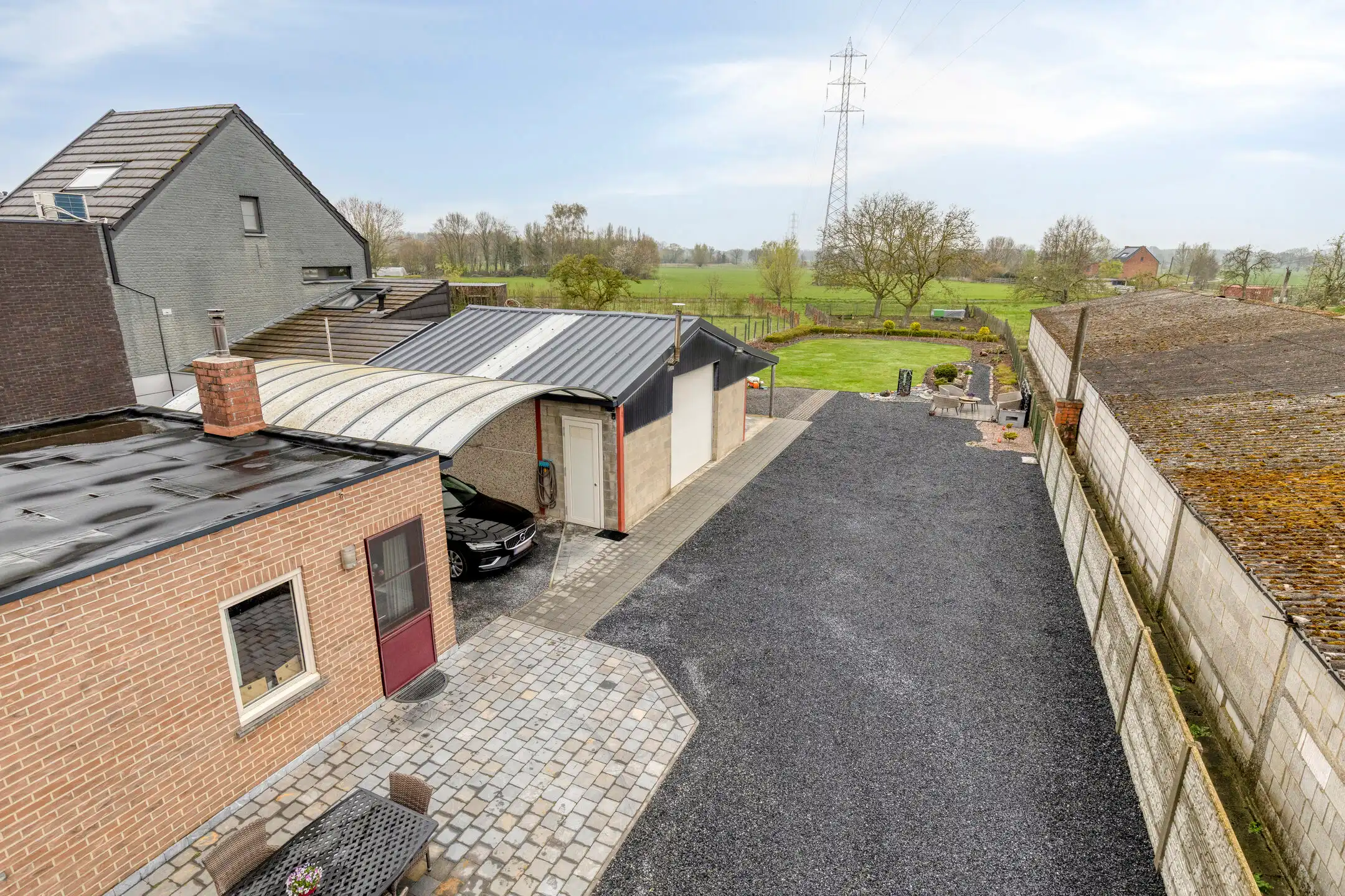 Instapklare woning met loods op 11are foto 18