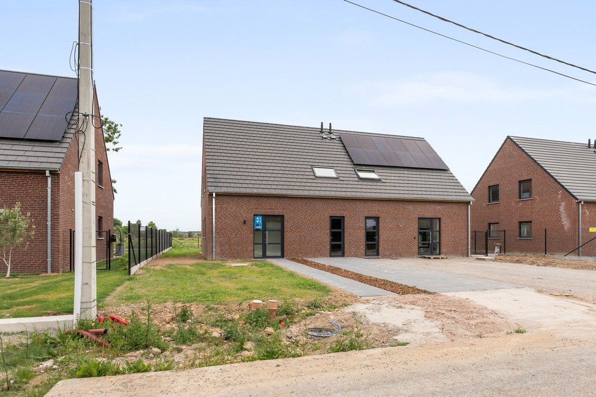 2 nouvelles maisons jumelées à Saint-Léger dans un endroit très calme! foto 20