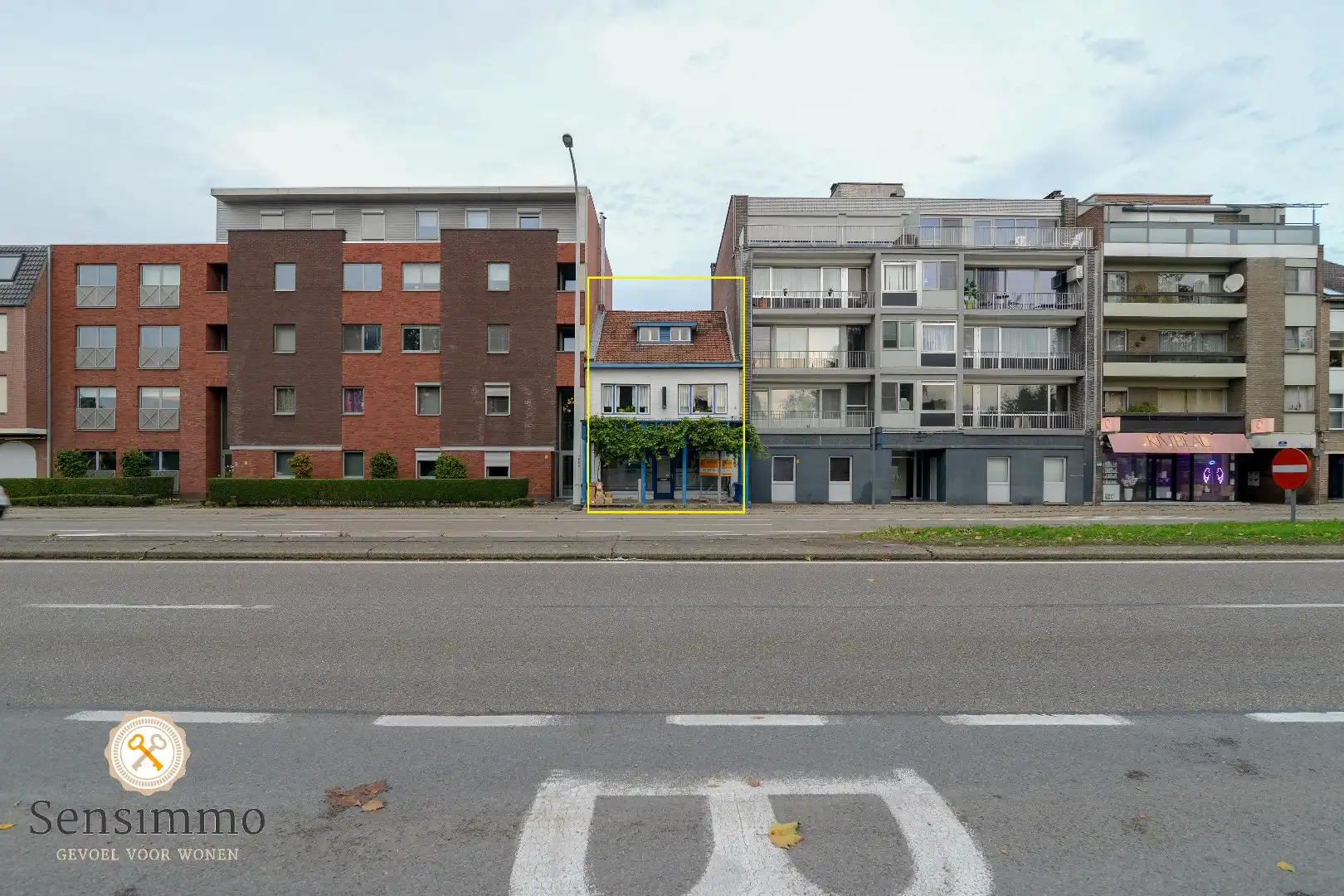 Handelsgelijkvloers met bovenliggend woonst foto 19