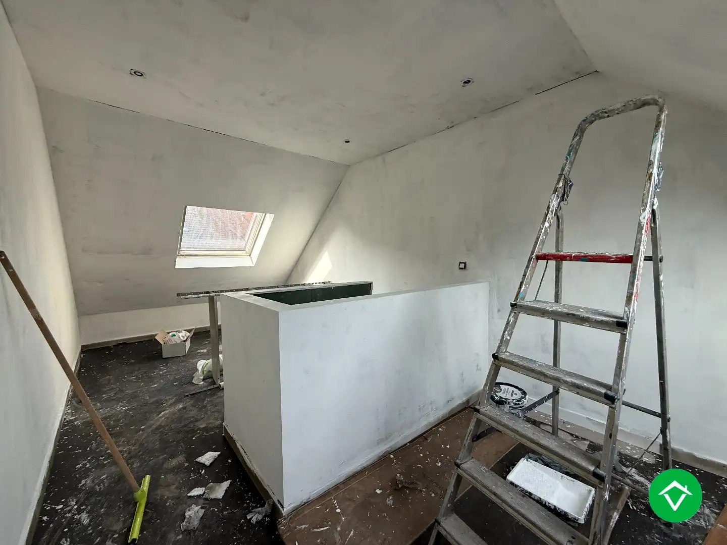 Op te frissen rijwoning met 3 slaapkamers in centrum Roeselare foto 13