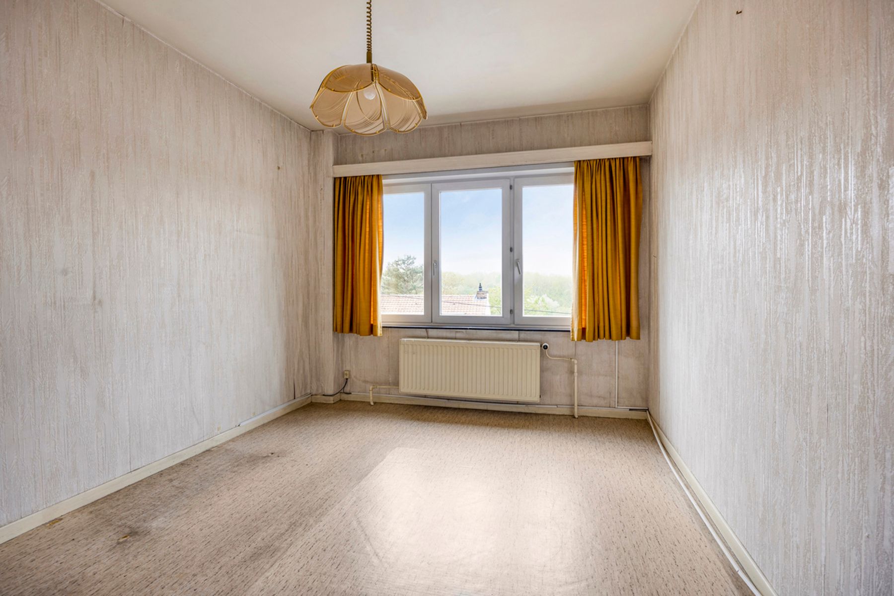 OPTIE Bel-etage woning met 4 slaapkamers, garage en tuin foto 22