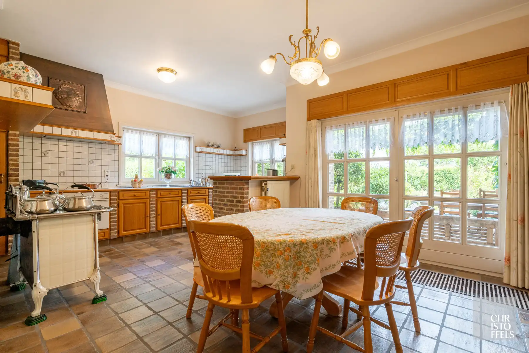 Riante en verzorgde villa van 694m2 op 1ha 00a 18ca! foto 15