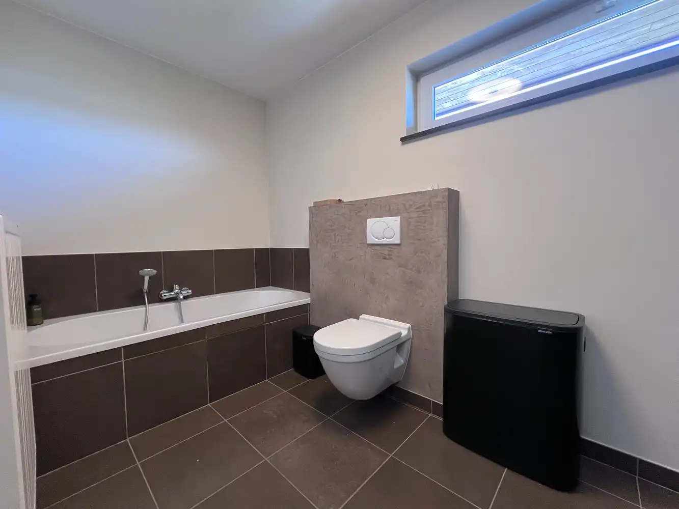 Moderne energiezuinige woning met 5 slaapkamers foto 15