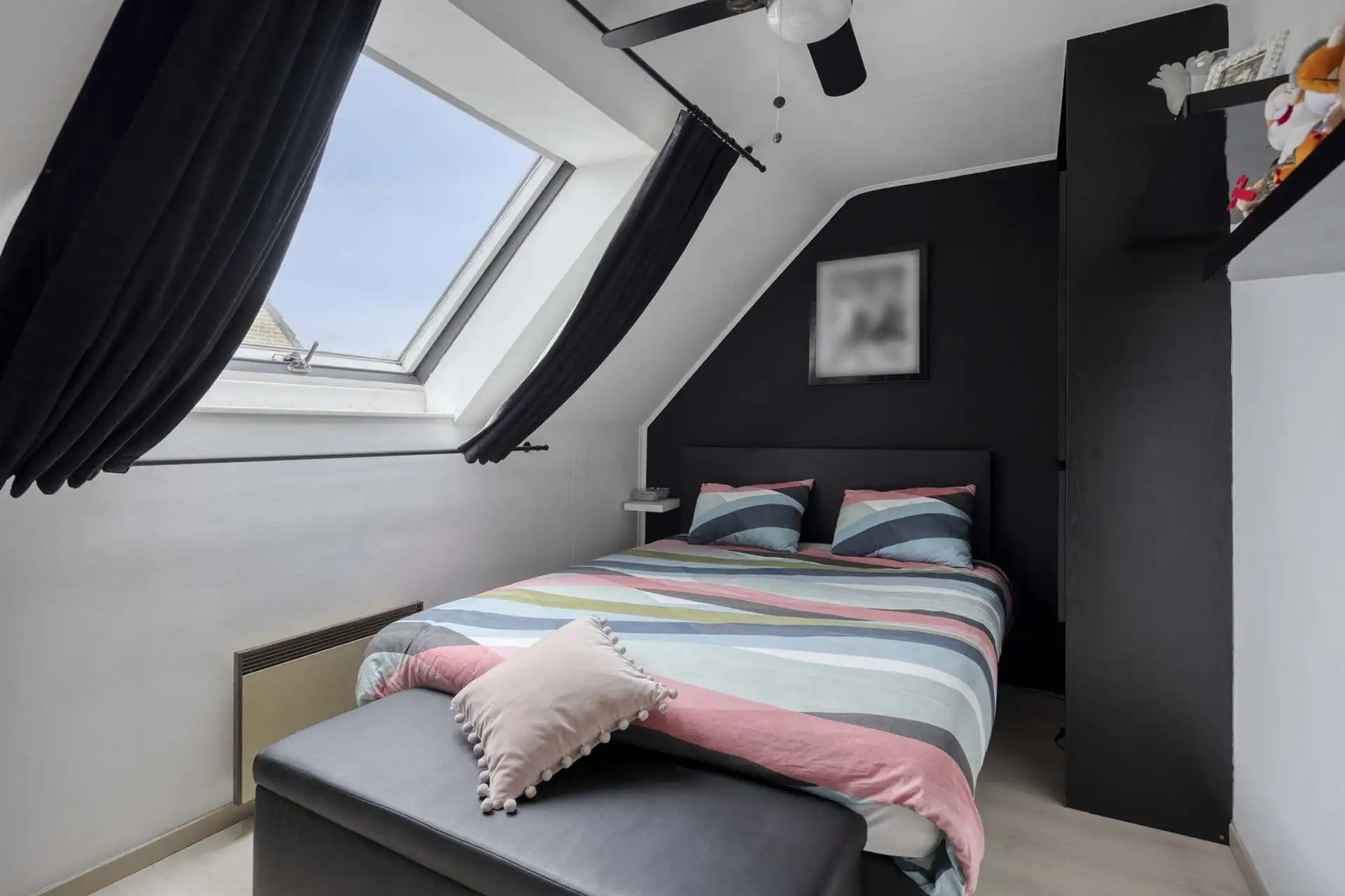 Open bebouwing met 4 slaapkamers, garage en tuin.  foto 10