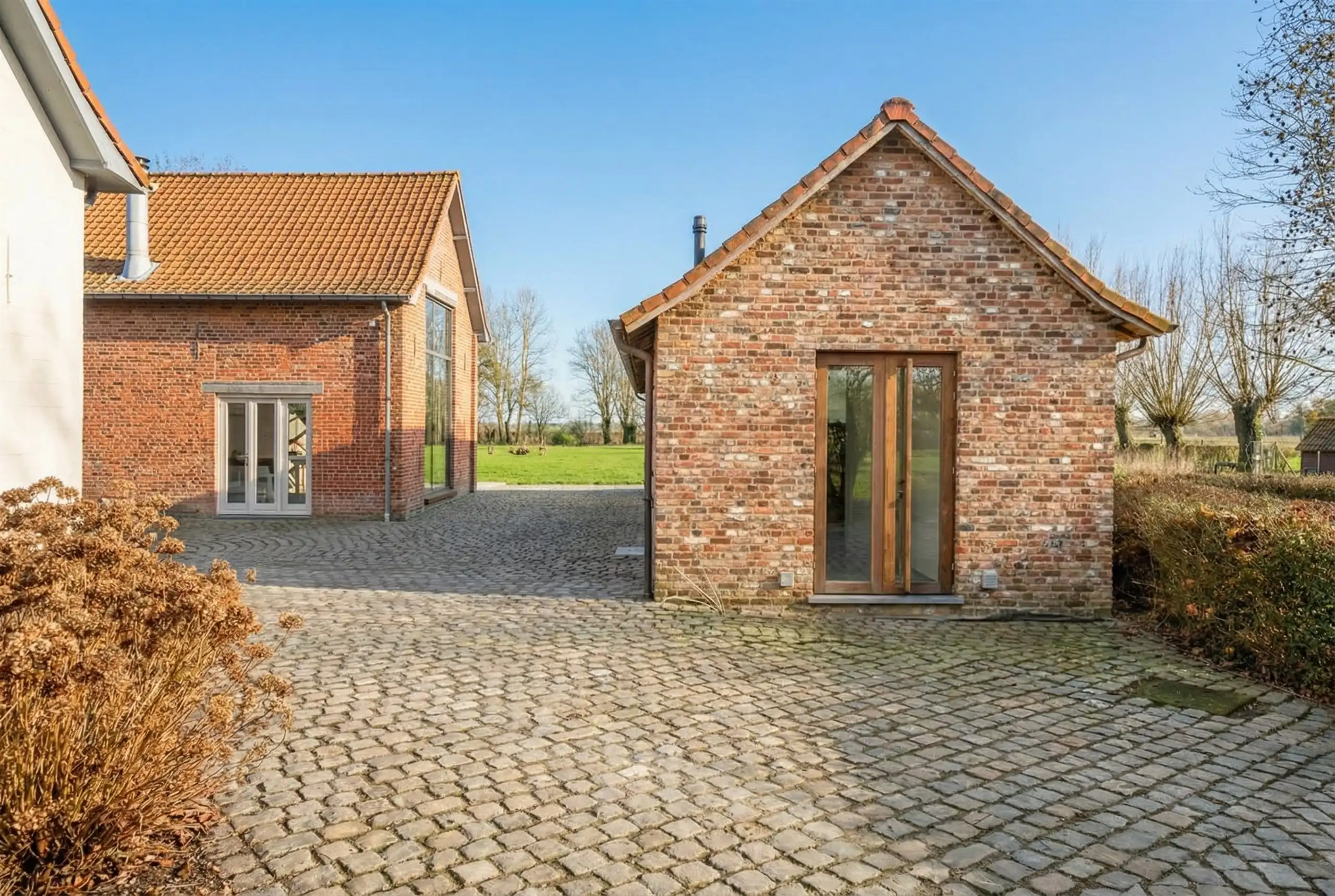 First Sale: vr 27/2 (16.00-20.00) & za 28/2 (9.00 - 17.00) foto 2