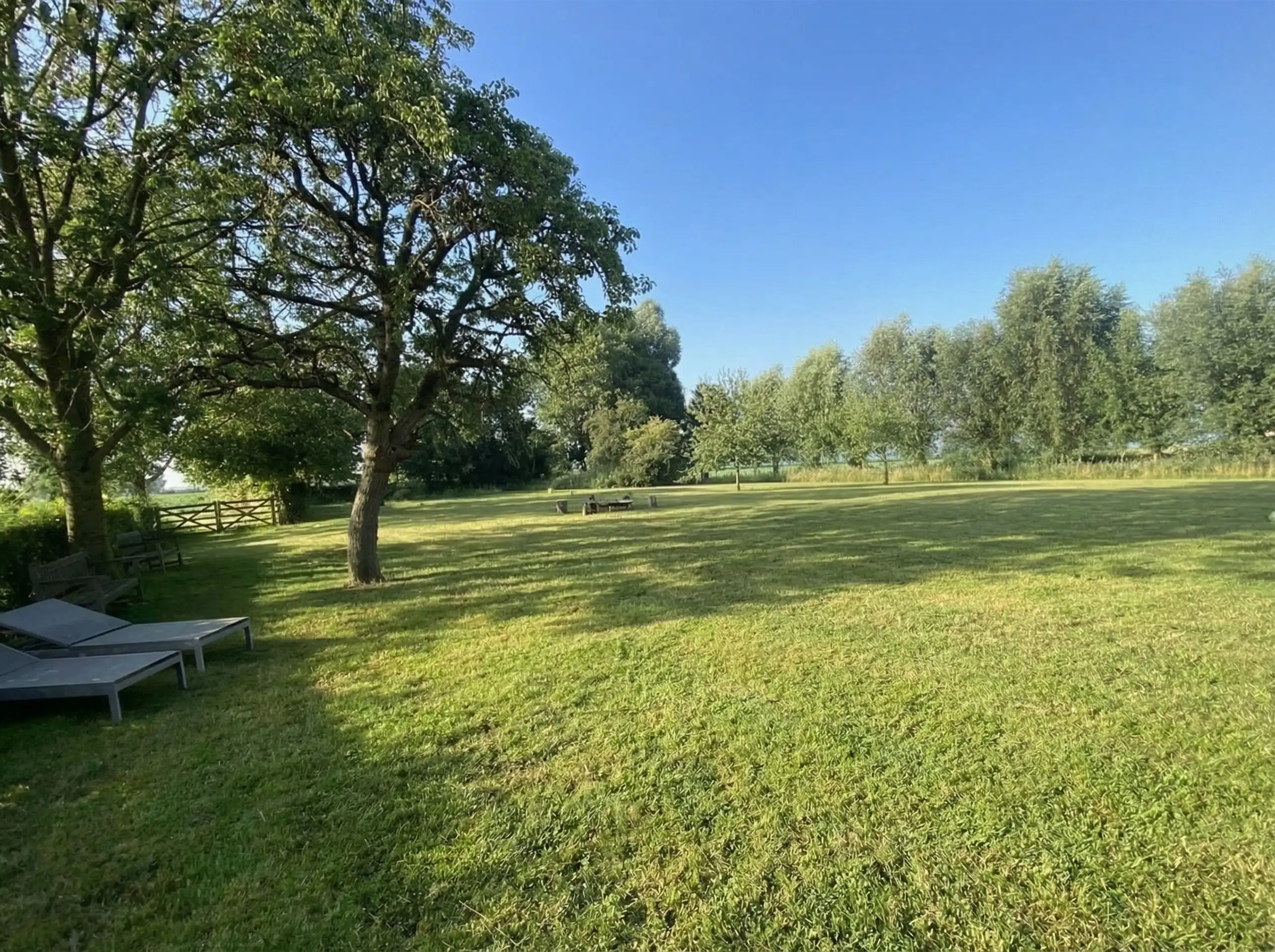 We konden niet langer zwijgen...Coming soon op 8.069 m² foto 2