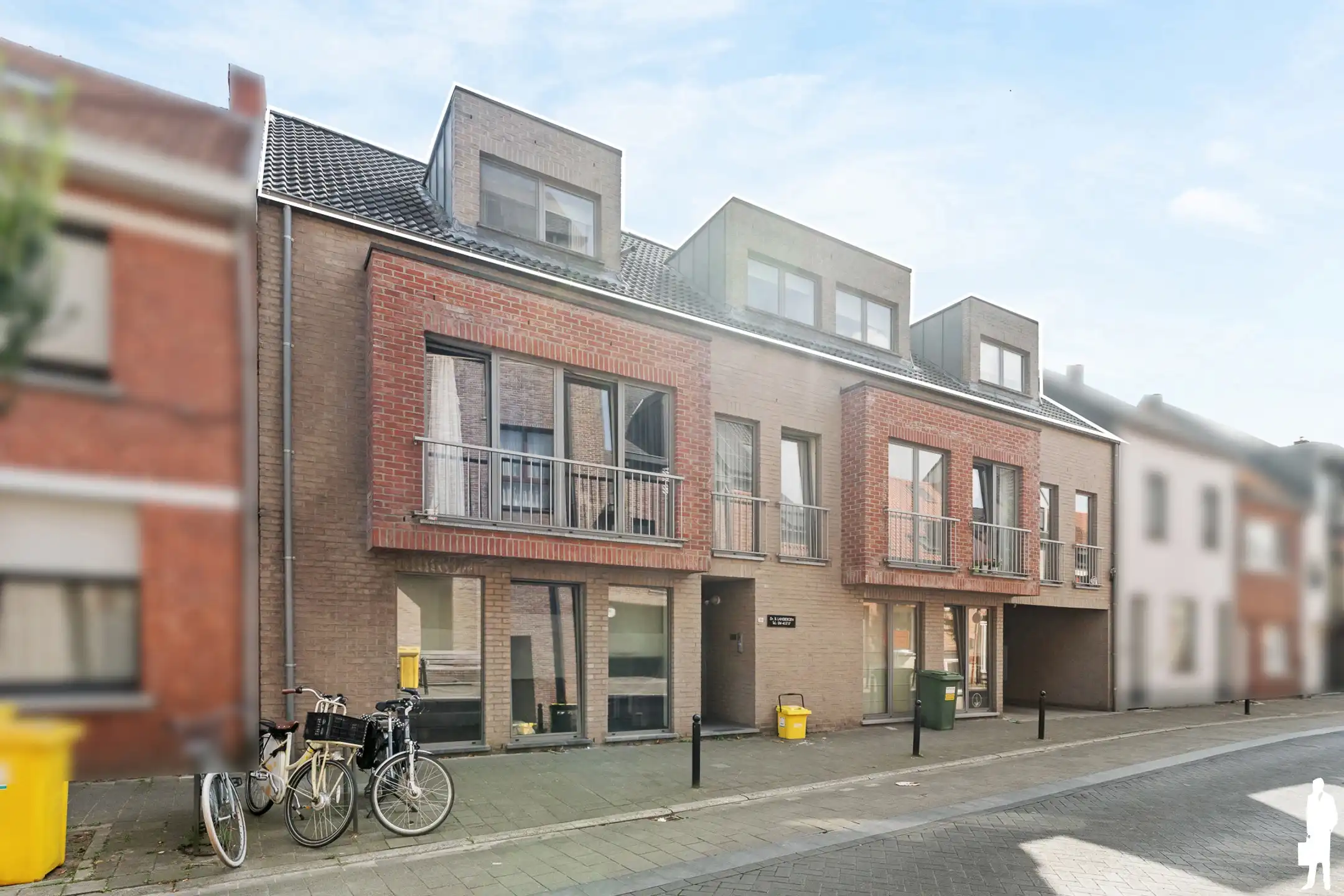 Lichtrijk dakappartement met riant dakterras en autobox foto 24