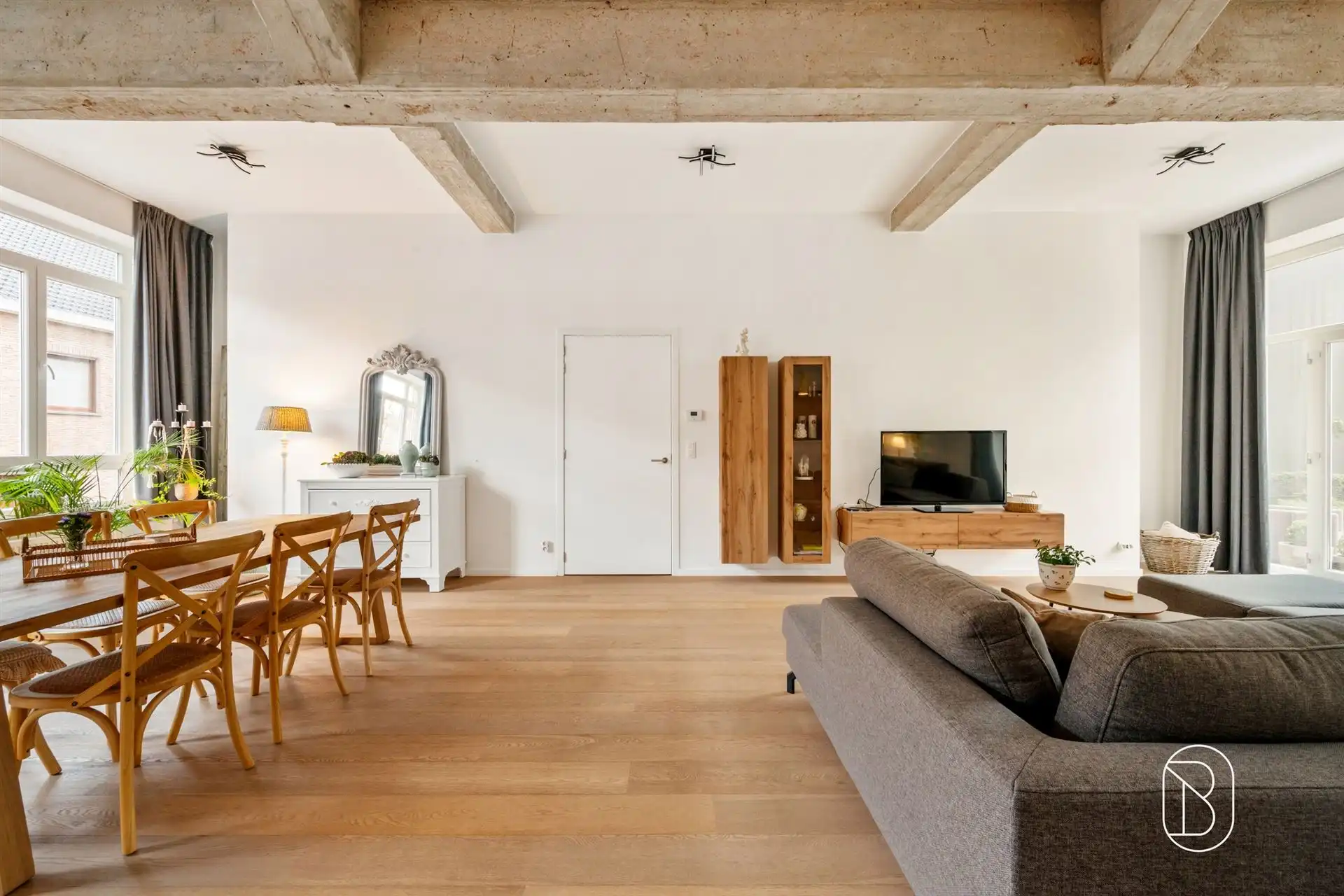 Prachtige instapklare gelijkvloerse loft van 240m² foto 7