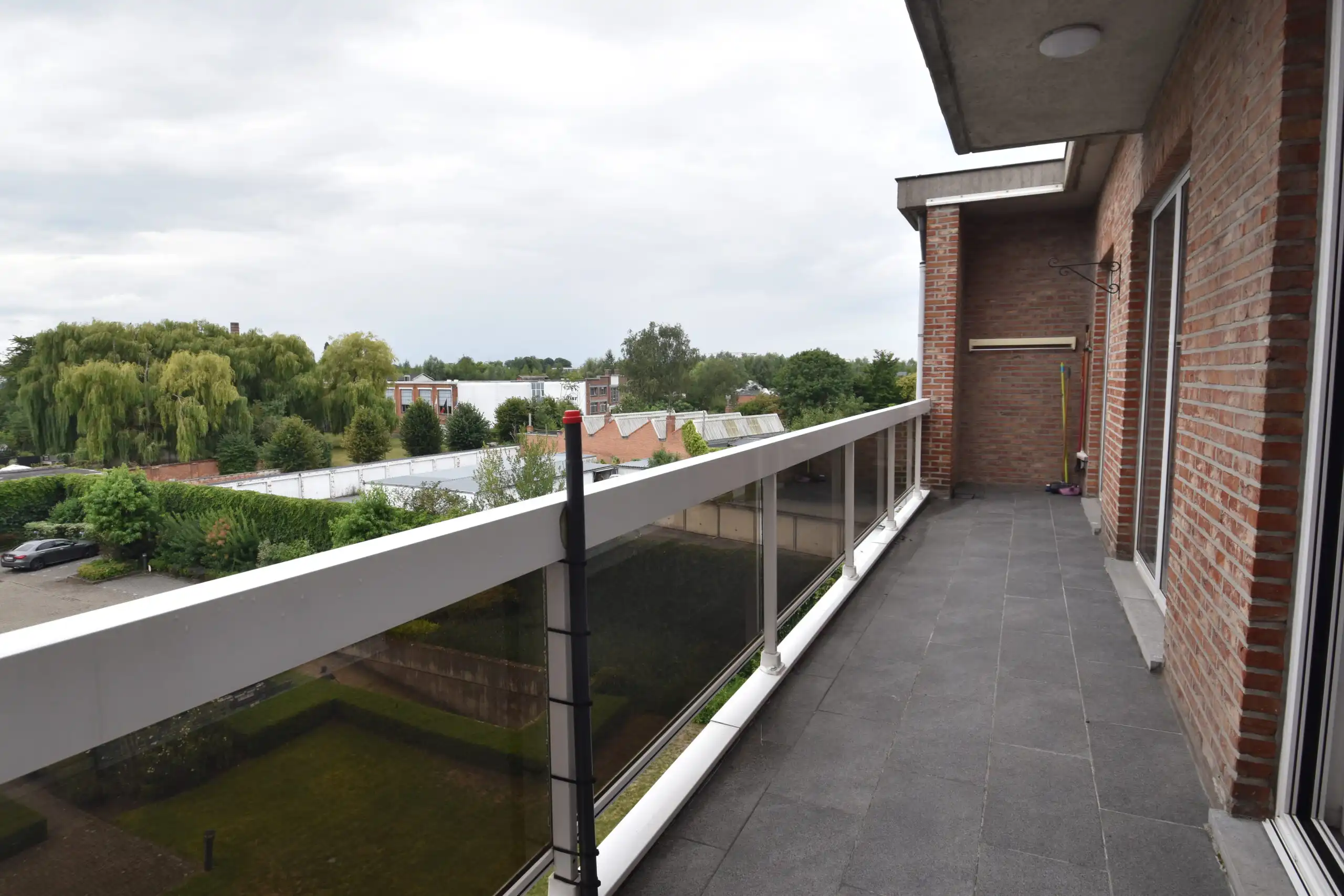 Ruim, lichtrijk en instapklaar appartement met 3 slaapkamers, terras én uitgebreide parkeermogelijkheden foto 27