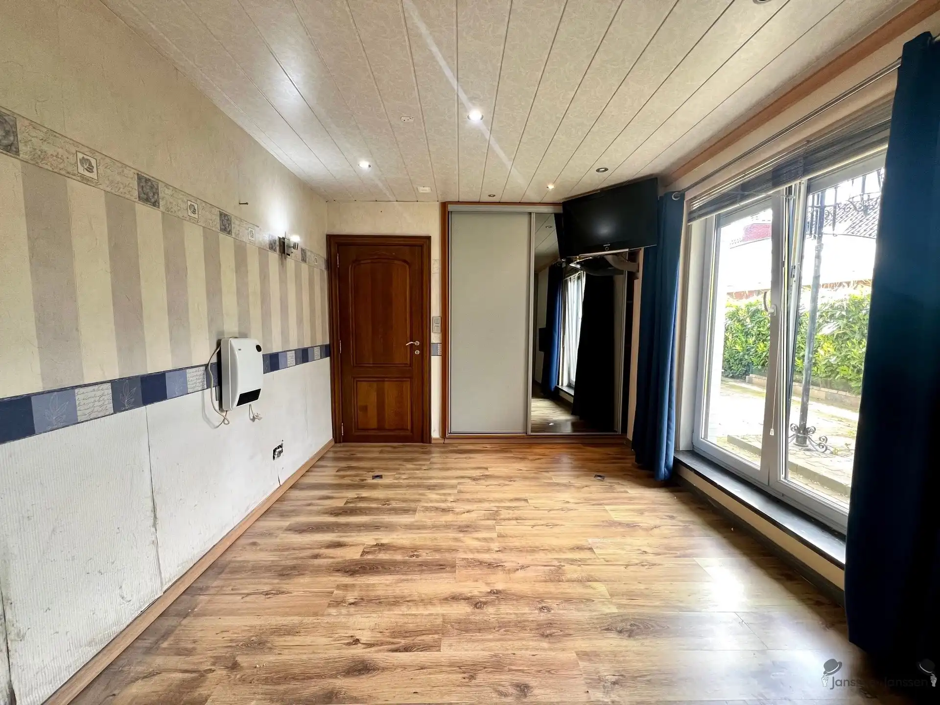Vrijstaande bungalow met garage foto 8