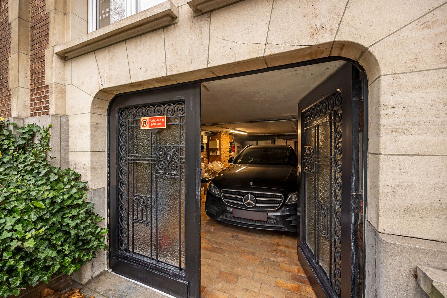 Totaalgerenoveerd art-deco appartement (+/-160m²) met aangenaam terras op de prestigieuze Jan van Rijswijcklaan te Antwerpen (+ optionele ruime garage) foto 34