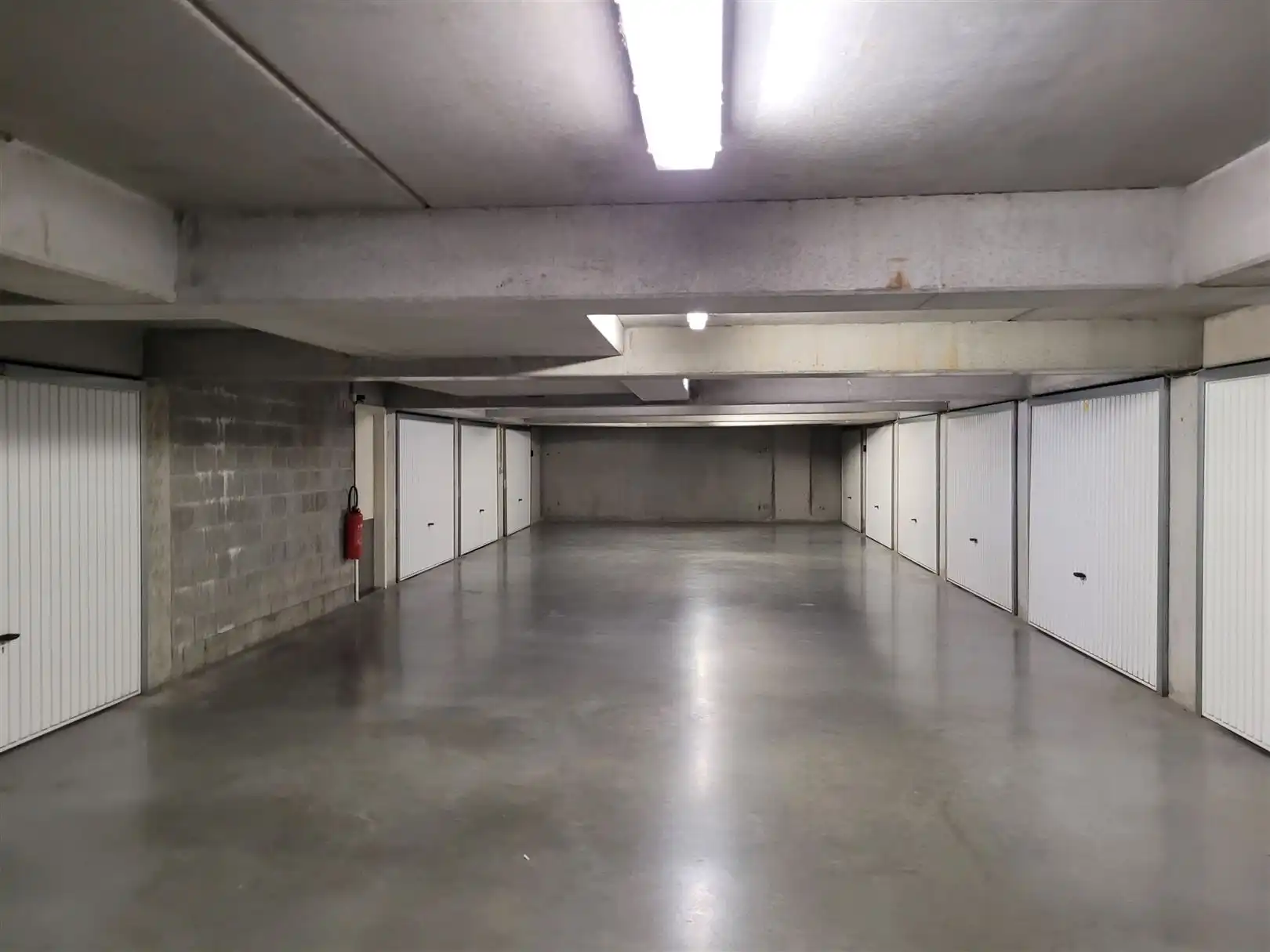 garagebox in Warande te huur foto 3