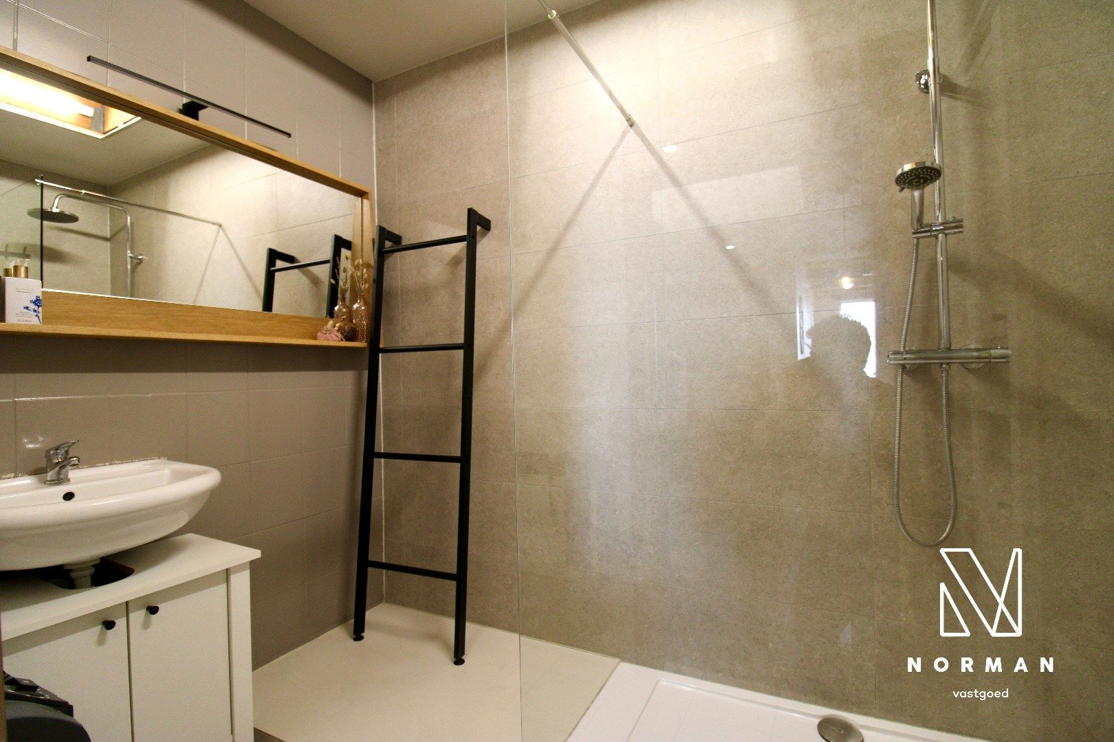 Charmante woning met 3 slaapkamers te Heule! foto 11
