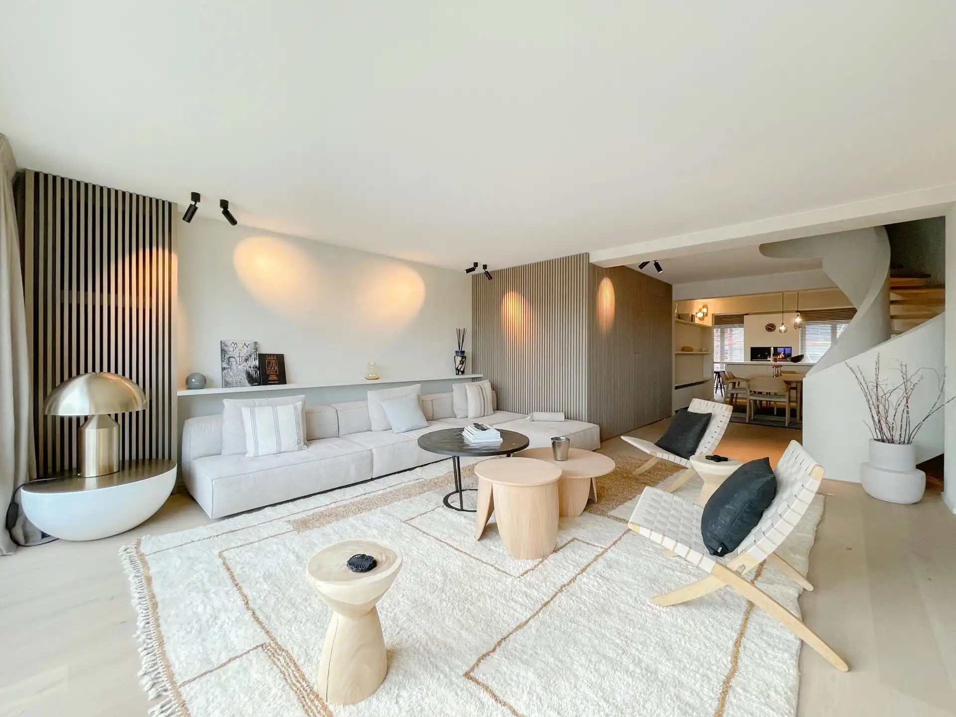 Subliem duplexappartement met panoramisch zicht -- Minigolf foto 2