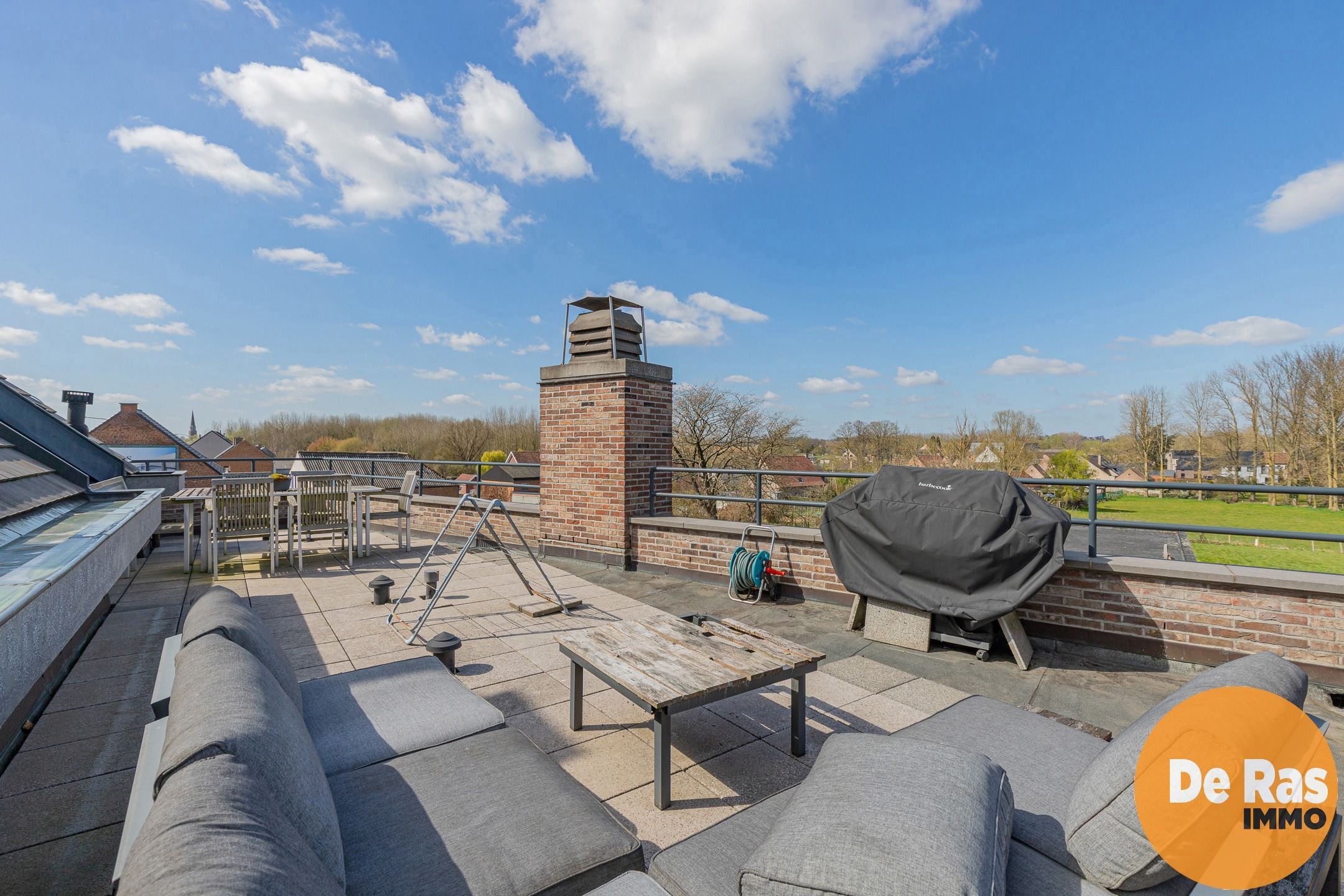 ERPE-MERE - Centraal gelegen instapklaar dakappartement foto 2