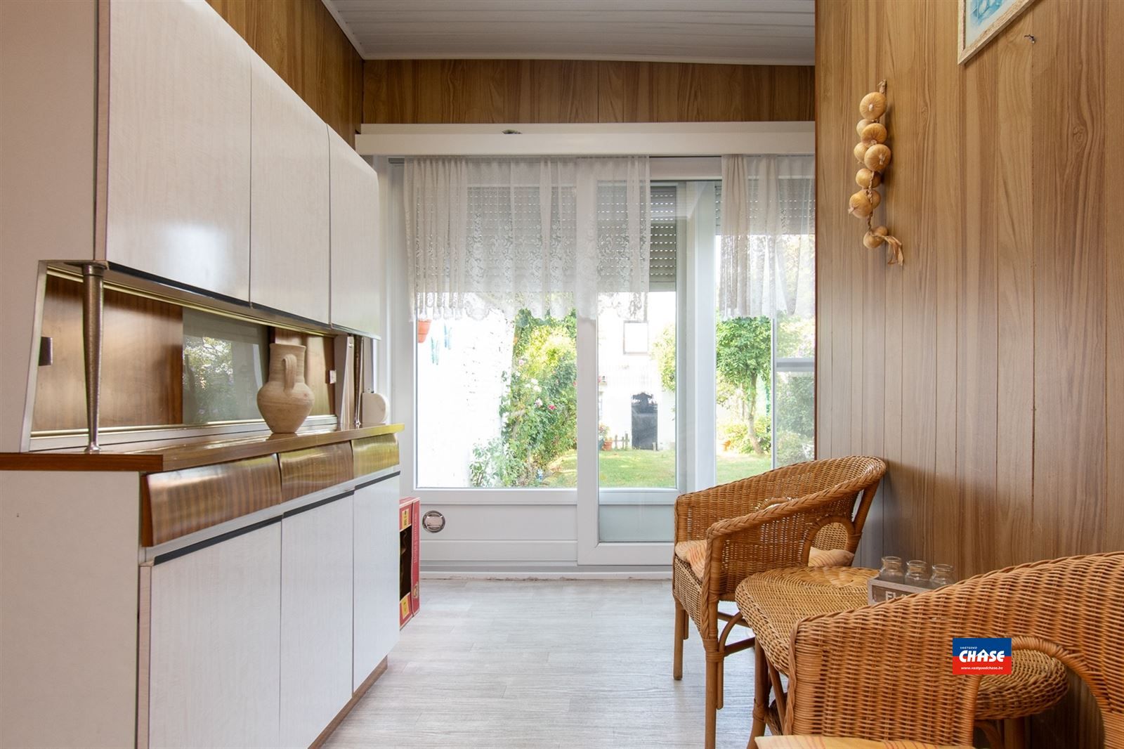 Rijwoning met 3 slaapkamers en gezellige tuin foto 9