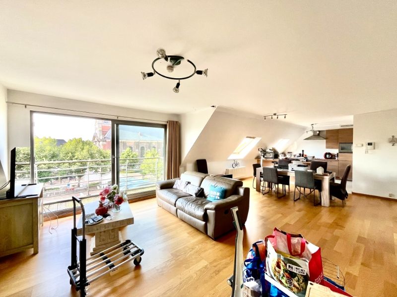 DAKAPPARTEMENT MET PRACHTIG UITZICHT OP DORP EVERGEM foto 2