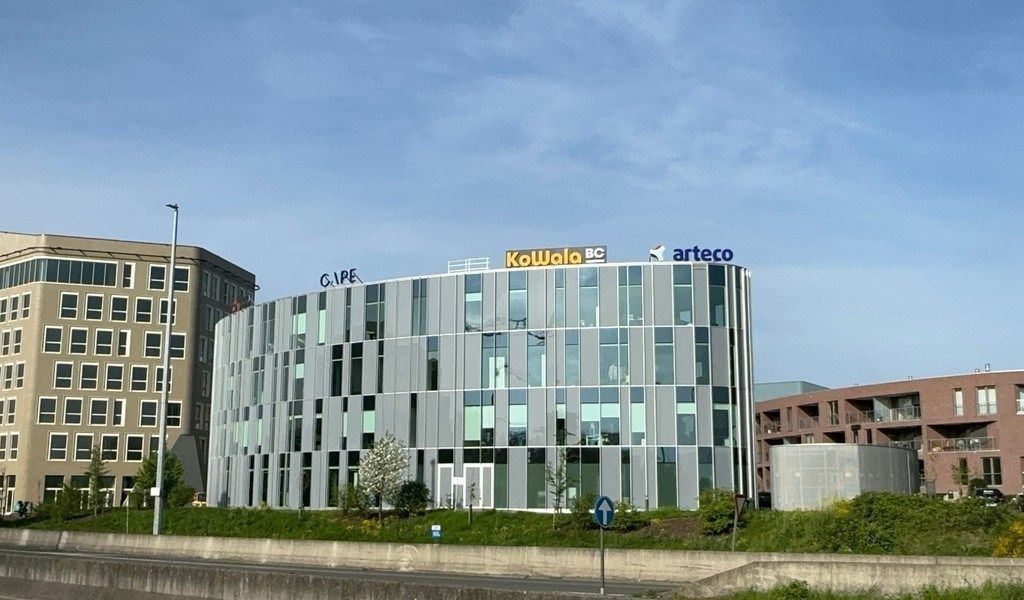 High-end gemeubelde kantoren te koop op The Loop in Gent foto 2