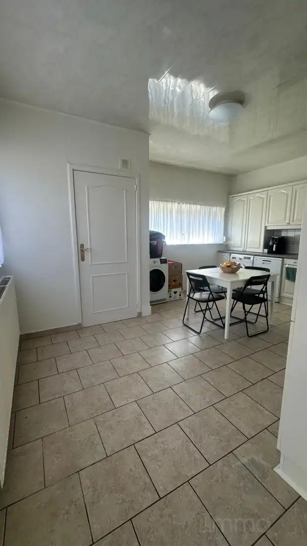 Gelijkvloerse woning met 3 slaapkamers, tuin en garage foto 3