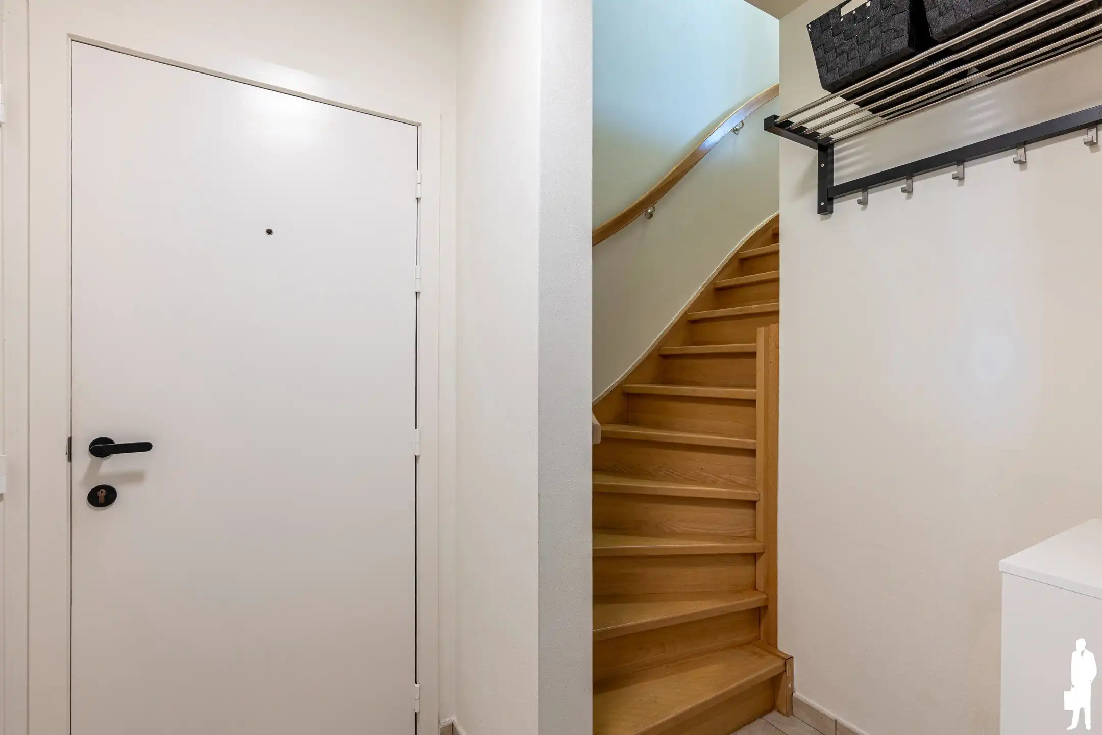 Uitstekend ruim appartement met 2 grote slaapkamers en terras foto 3