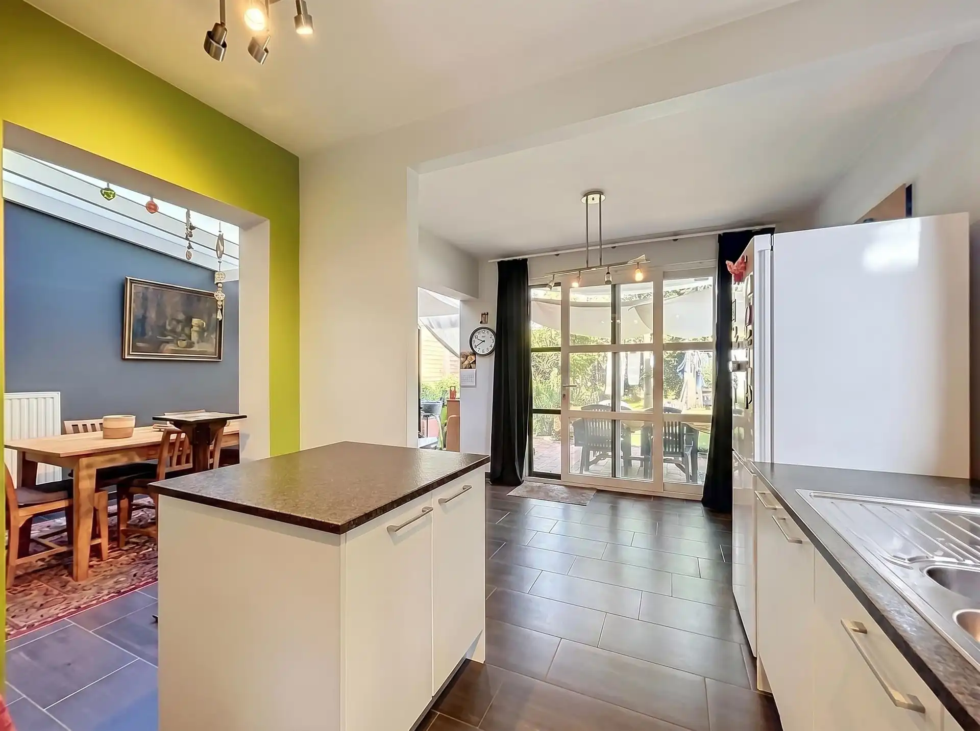 instapklare half open bebouwing met 3 slaapkamers op perceel van 349m² foto 3