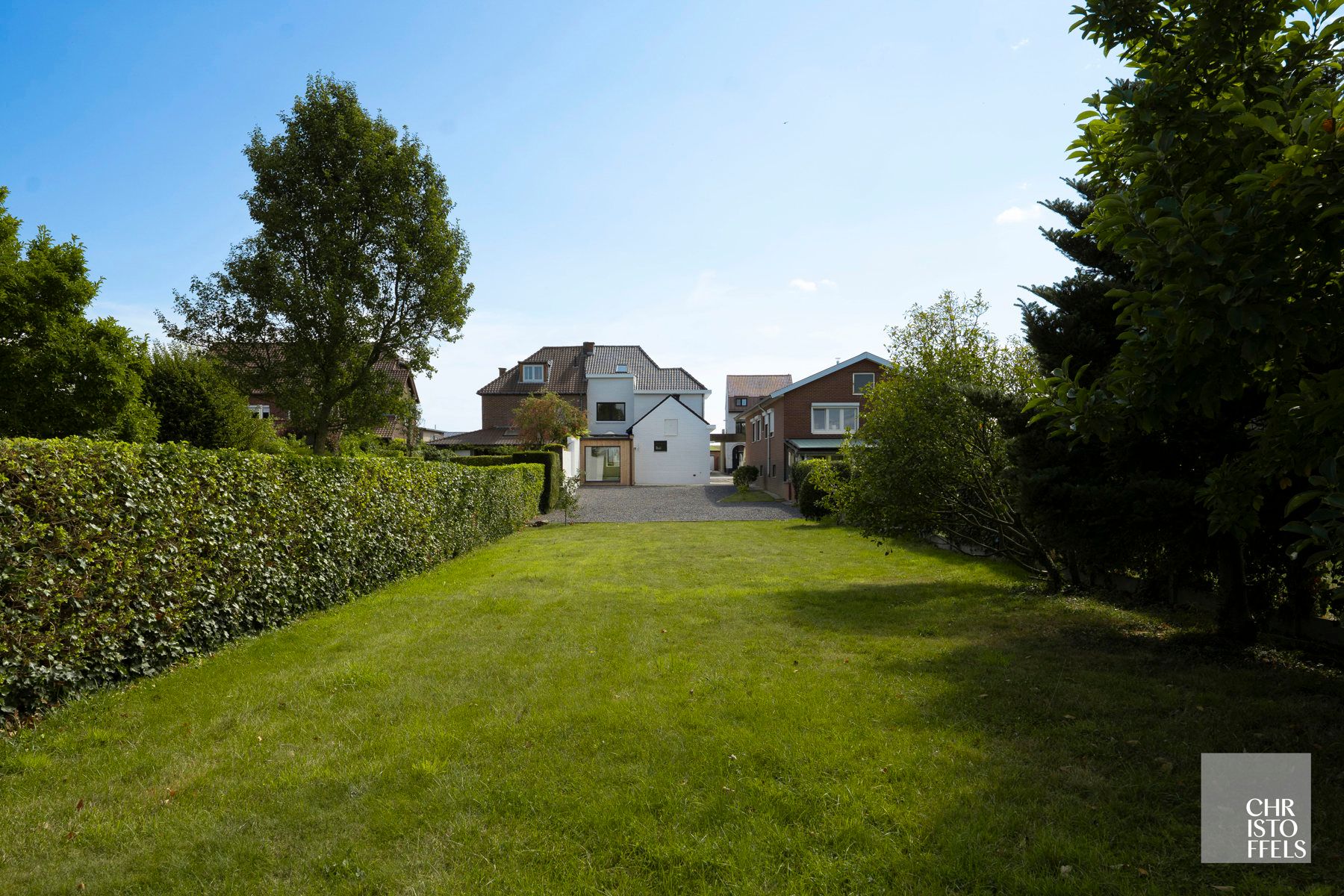 Gerenoveerde gezinswoning met tuin, op 5 min van Maastricht! foto 8