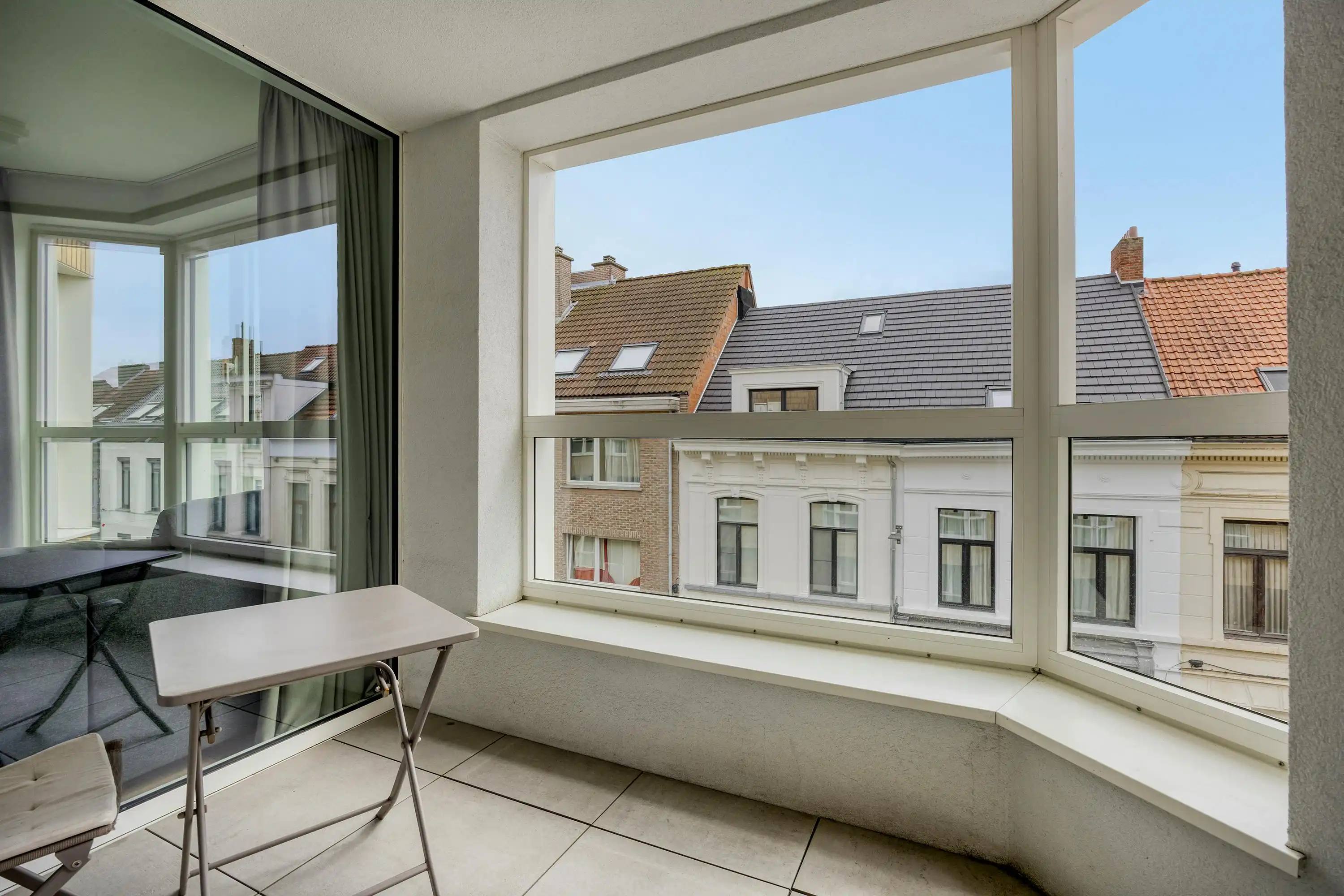 Recent appartement met twee slaapkamers en terras te koop in Berchem foto 15