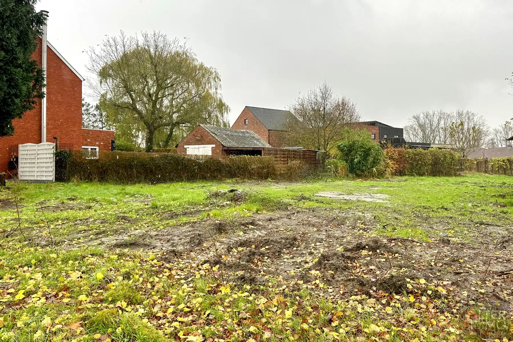 Goed gelegen bouwgrond (OB) evt.geschikt voor appartementsbouw, 7a25ca, straatbreedte 20,36m diepte perceel ca. 60m foto 4