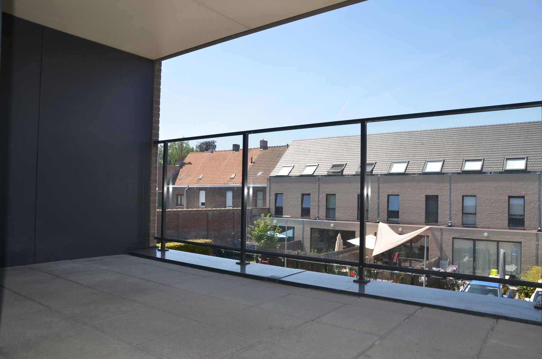 Ruim appartement met prachtig terras en autostandplaats !! foto 13