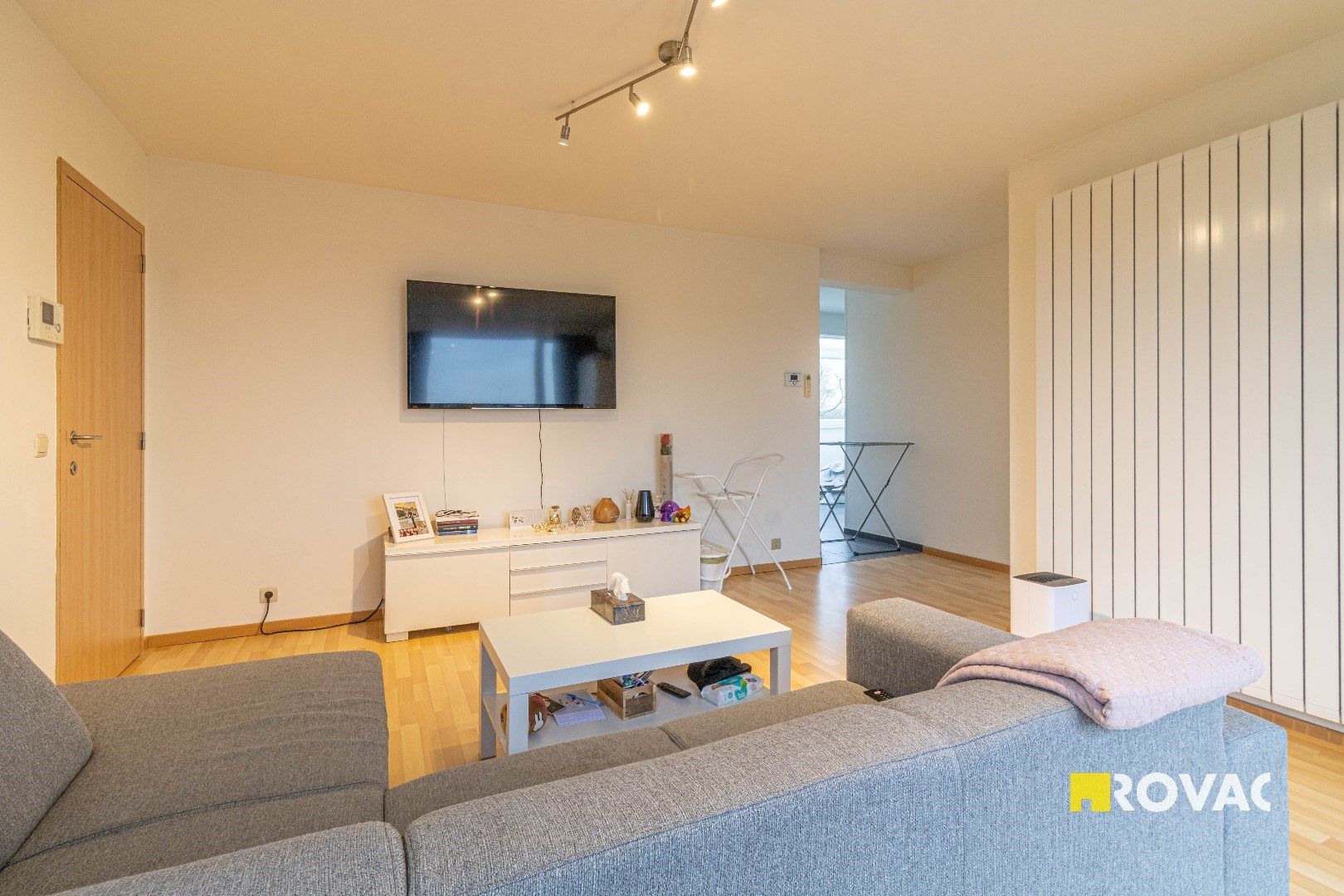 Zeer verzorgd éénslaapkamer appartement met groot terras nabij het centrum van Roeselare  foto 2