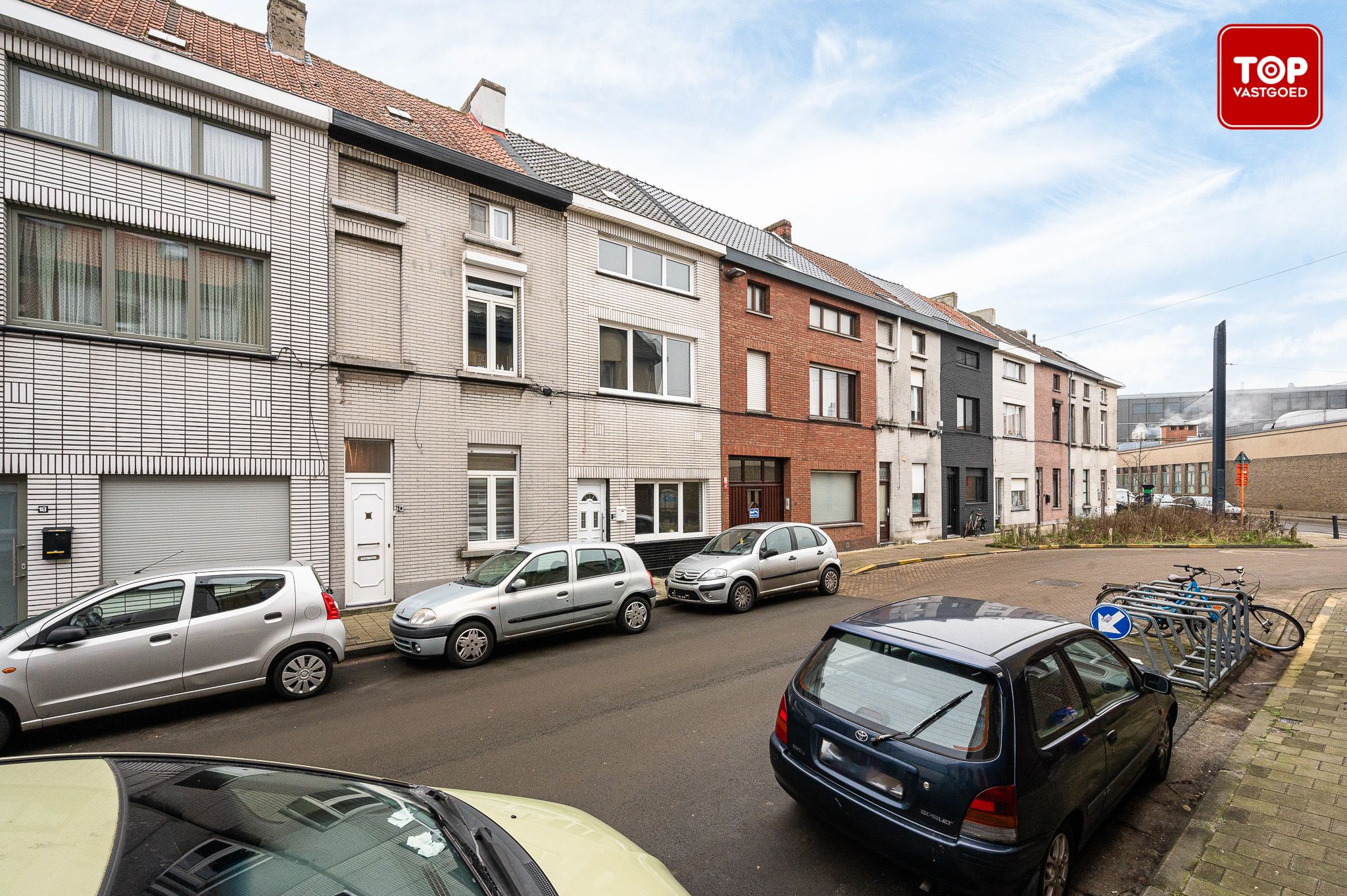 Instapklare woning met 4 slaapkamers en terras foto 2