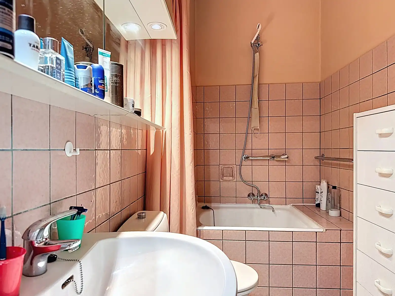 Appartement met drie slaapkamers.  Optie tot garage foto 35
