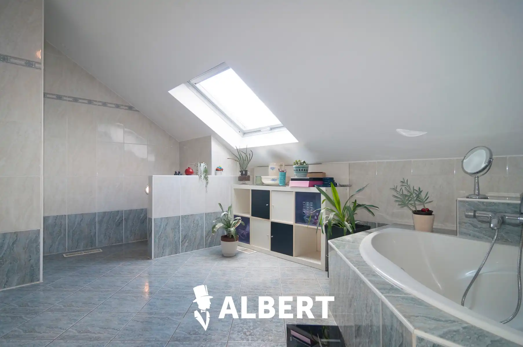  Eengezinswoning van 201m² op groot perceel  in Diepenbeek! foto 29