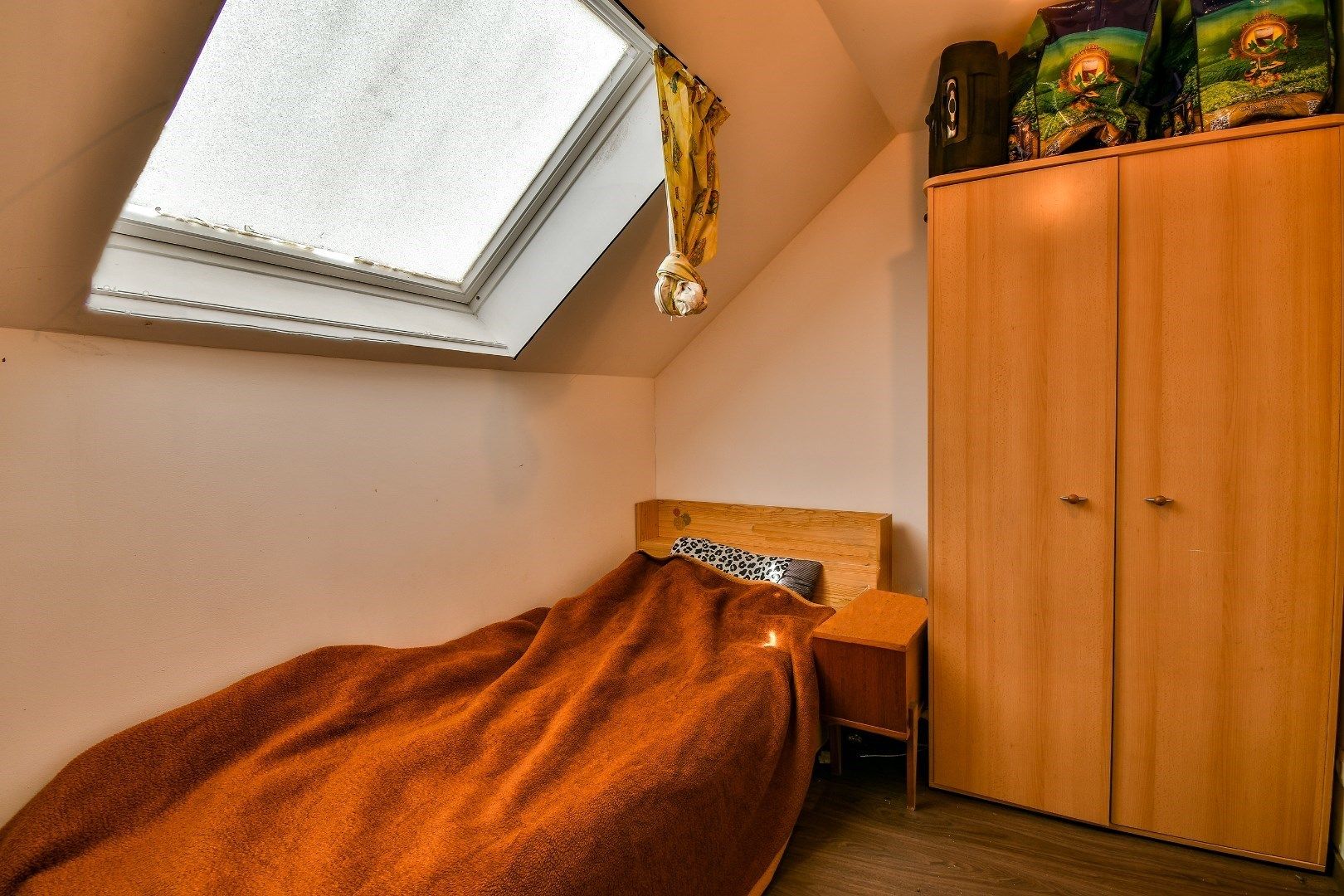 Energiezuinige woning met vier slaapkamers in centrum Roeselare! foto 10