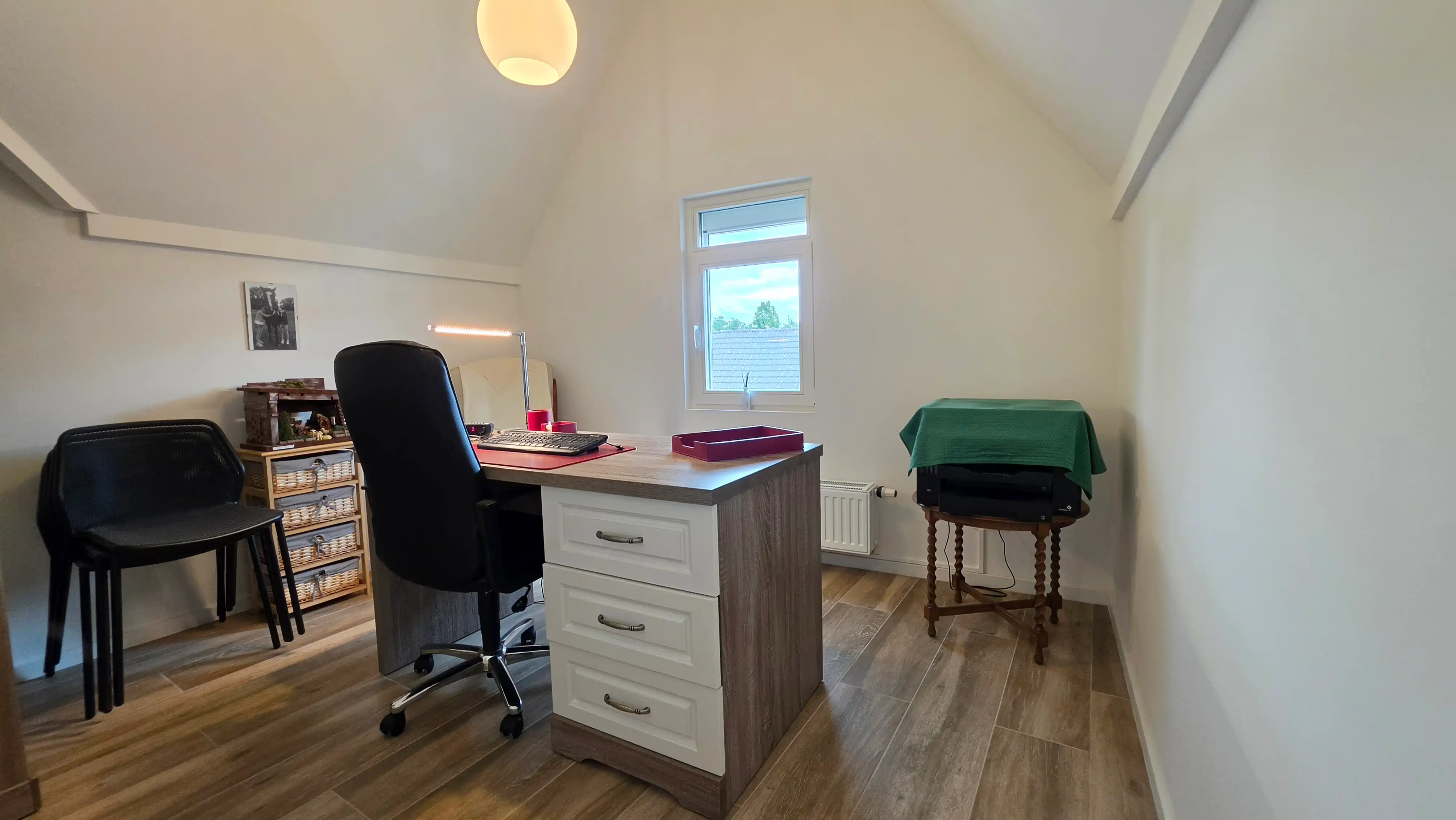 Luxueus twee slaapkamer app, terras, bureel, unieke ligging foto 11